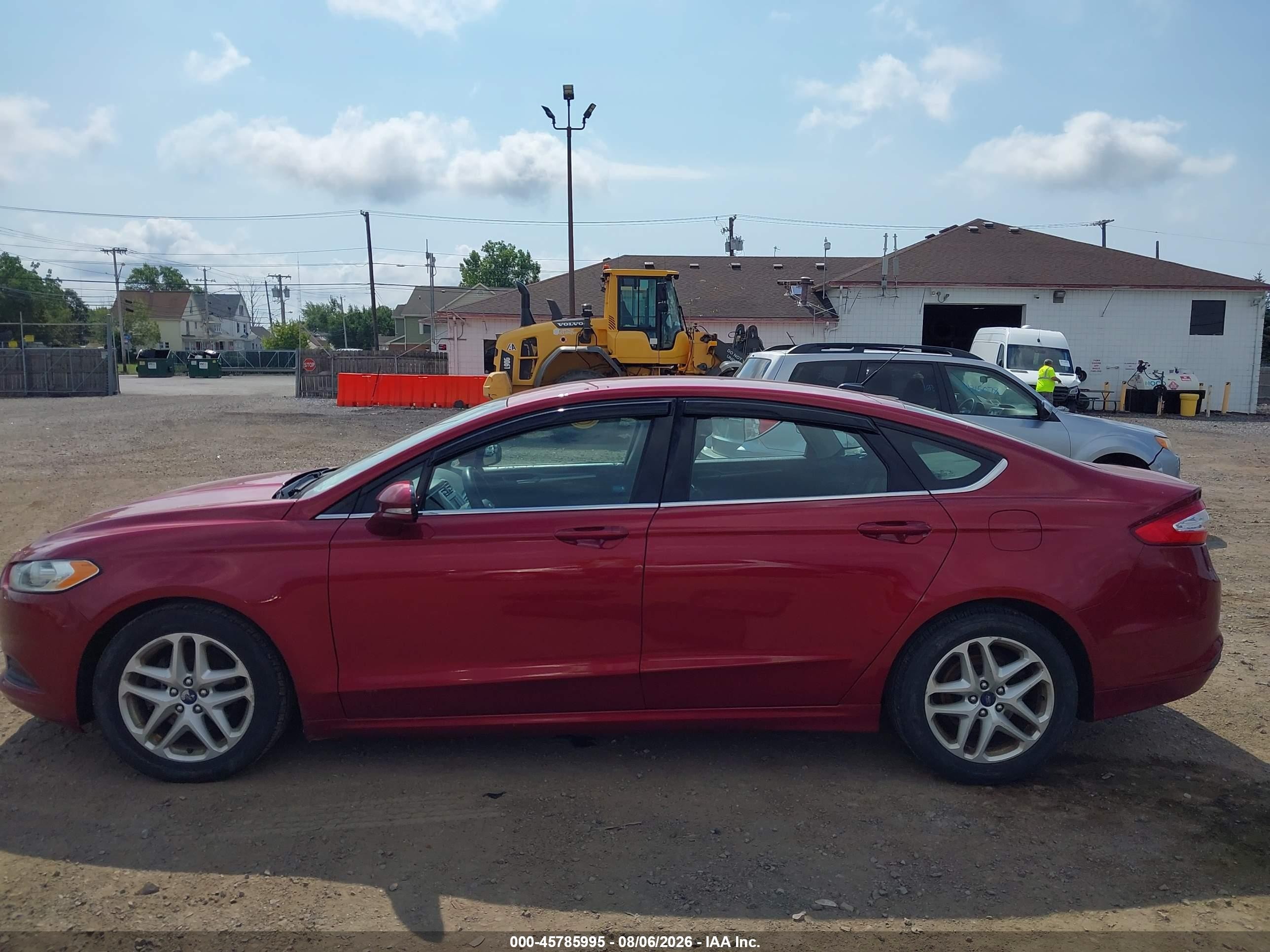 2014 Ford Fusion Se Red vin: 3FA6P0H74ER362854
