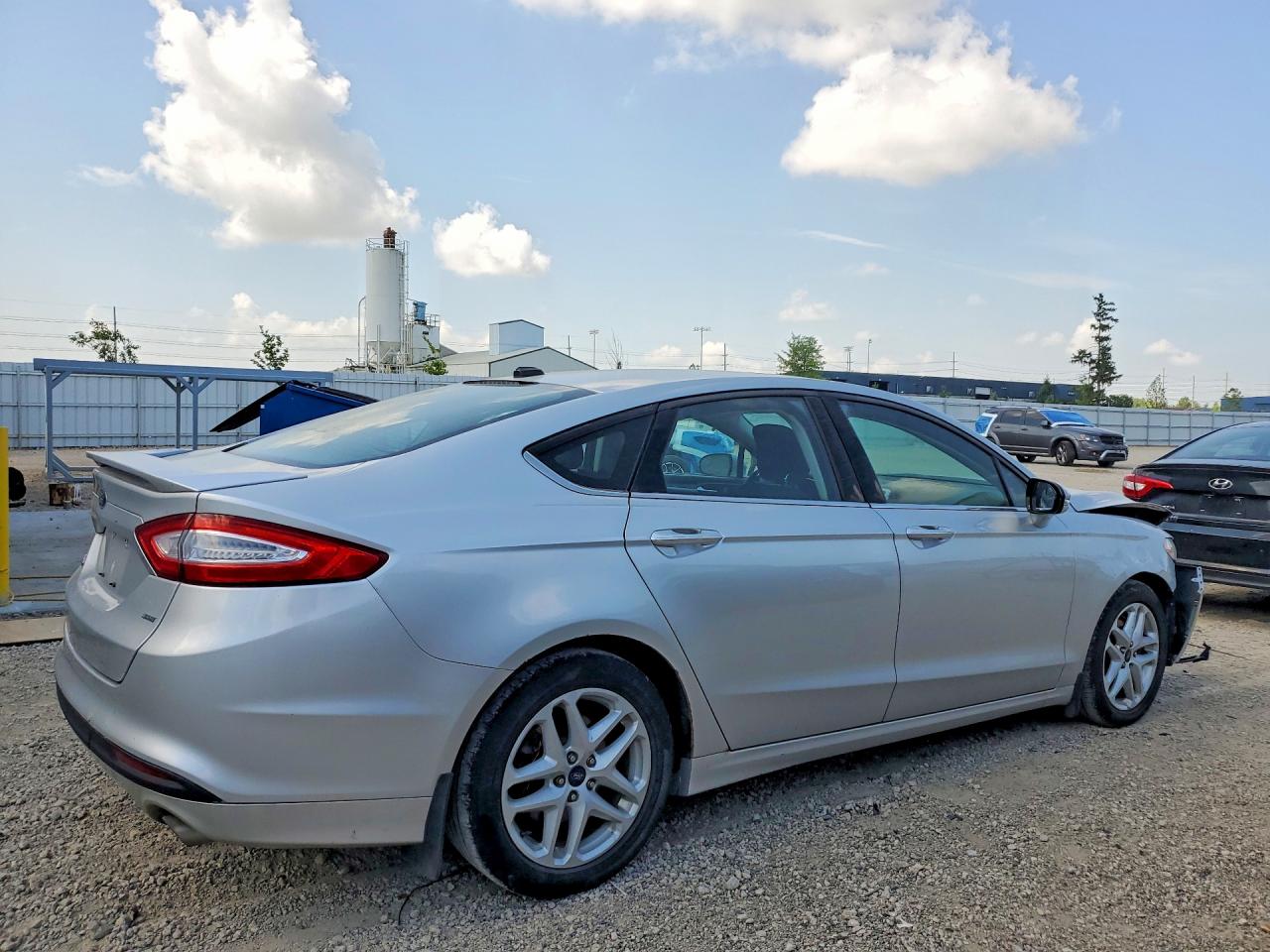 2014 Ford Fusion Se Silver vin: 3FA6P0H74ER377953