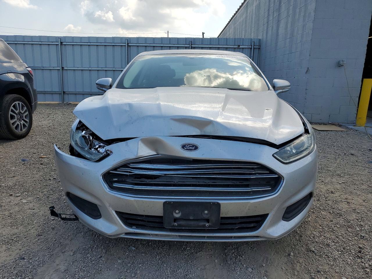 2014 Ford Fusion Se Silver vin: 3FA6P0H74ER377953