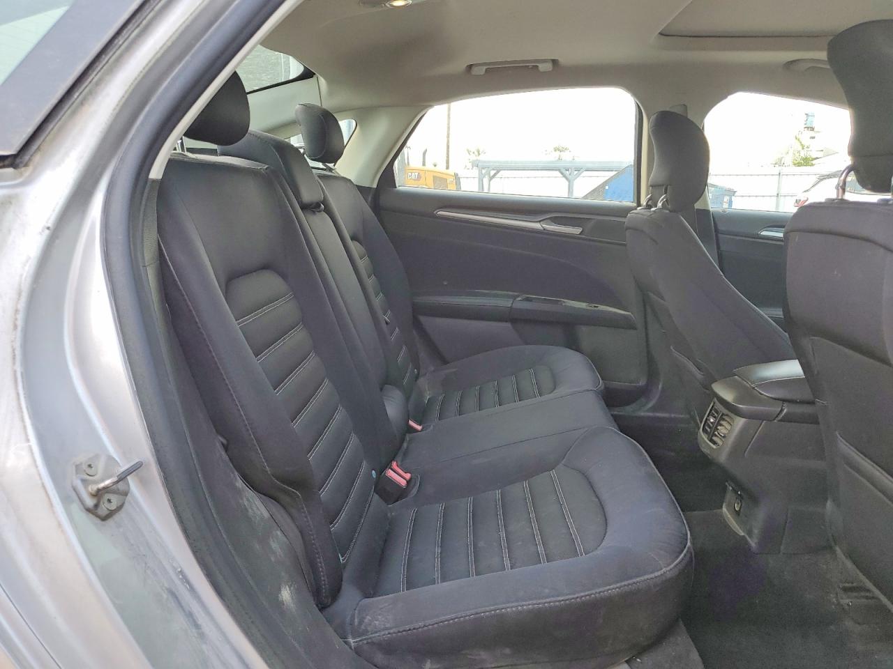 2014 Ford Fusion Se Silver vin: 3FA6P0H74ER377953
