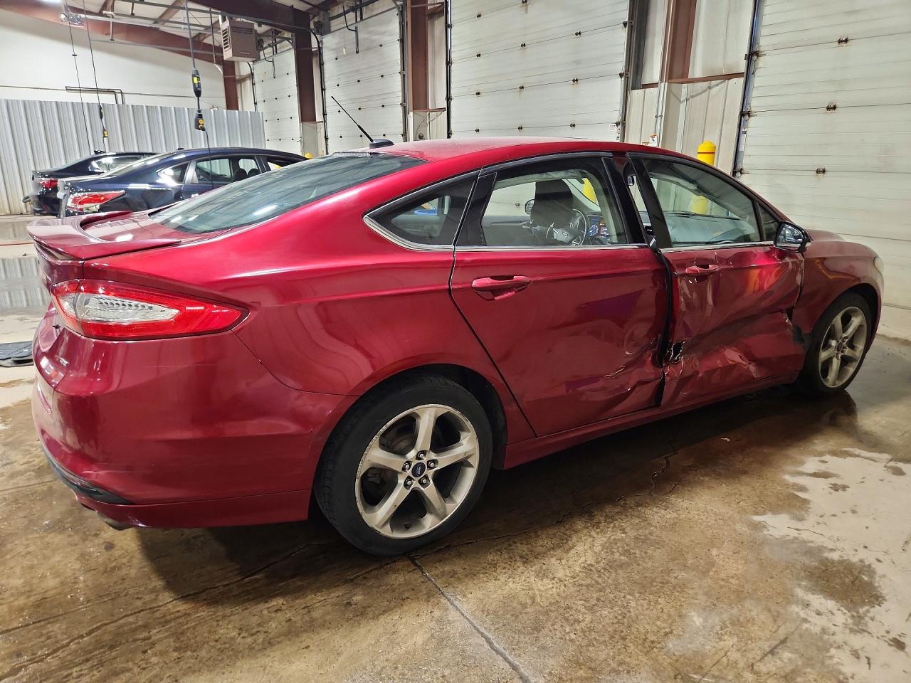 2014 Ford Fusion Se Red vin: 3FA6P0H74ER385311