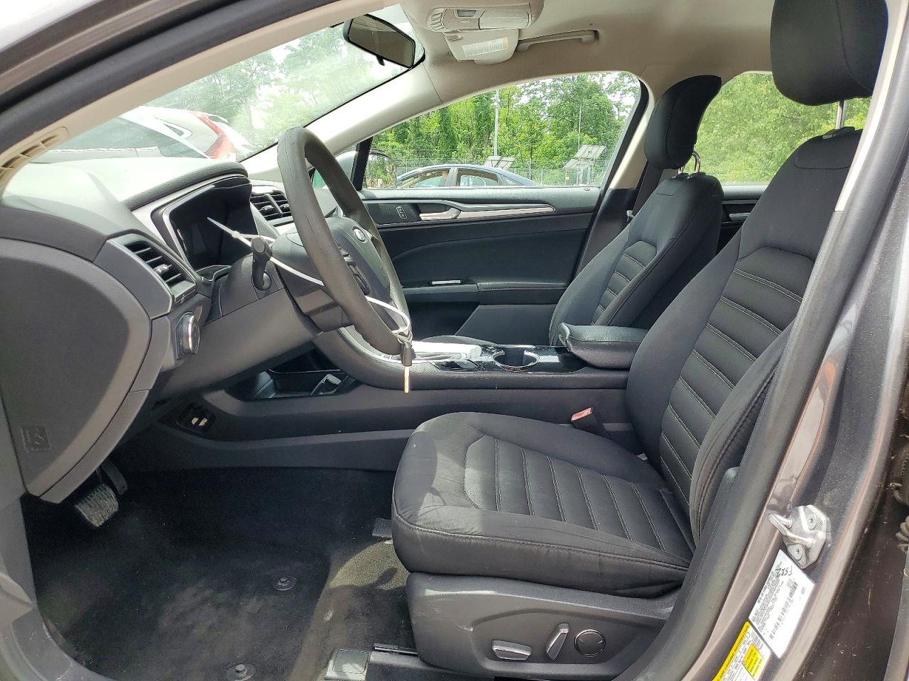 2014 Ford Fusion Se Серый vin: 3FA6P0H74ER390380