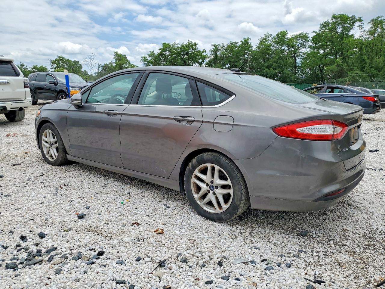 2014 Ford Fusion Se Серый vin: 3FA6P0H74ER390380