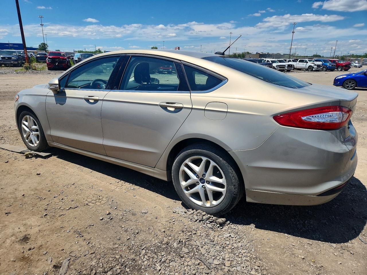 2015 Ford Fusion Se Gold vin: 3FA6P0H74FR112029