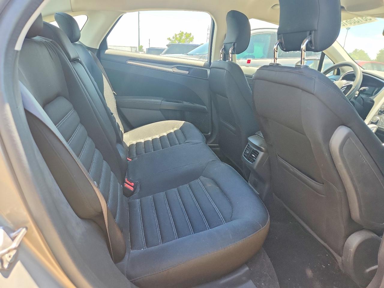 2015 Ford Fusion Se Gold vin: 3FA6P0H74FR112029
