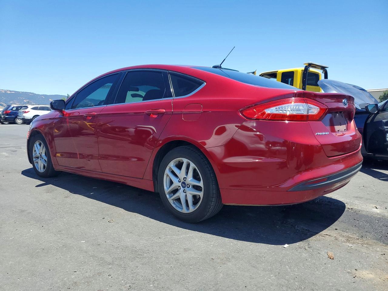 2015 Ford Fusion Se Red vin: 3FA6P0H74FR122401