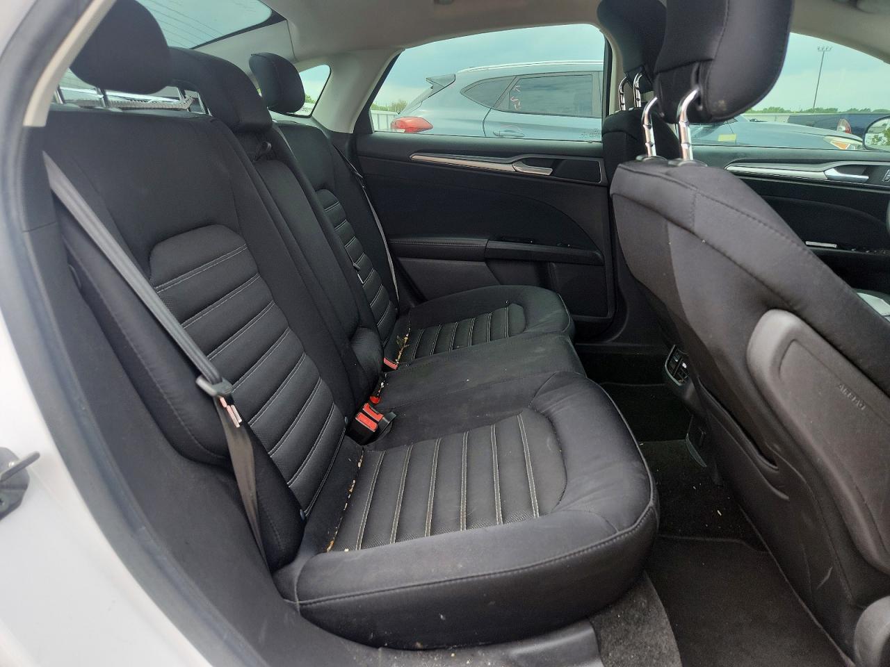 2015 Ford Fusion Se White vin: 3FA6P0H74FR127291