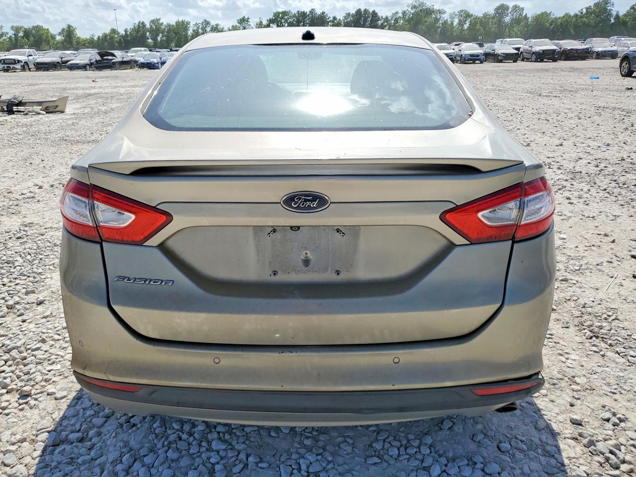 2015 Ford Fusion Se Tan vin: 3FA6P0H74FR189967