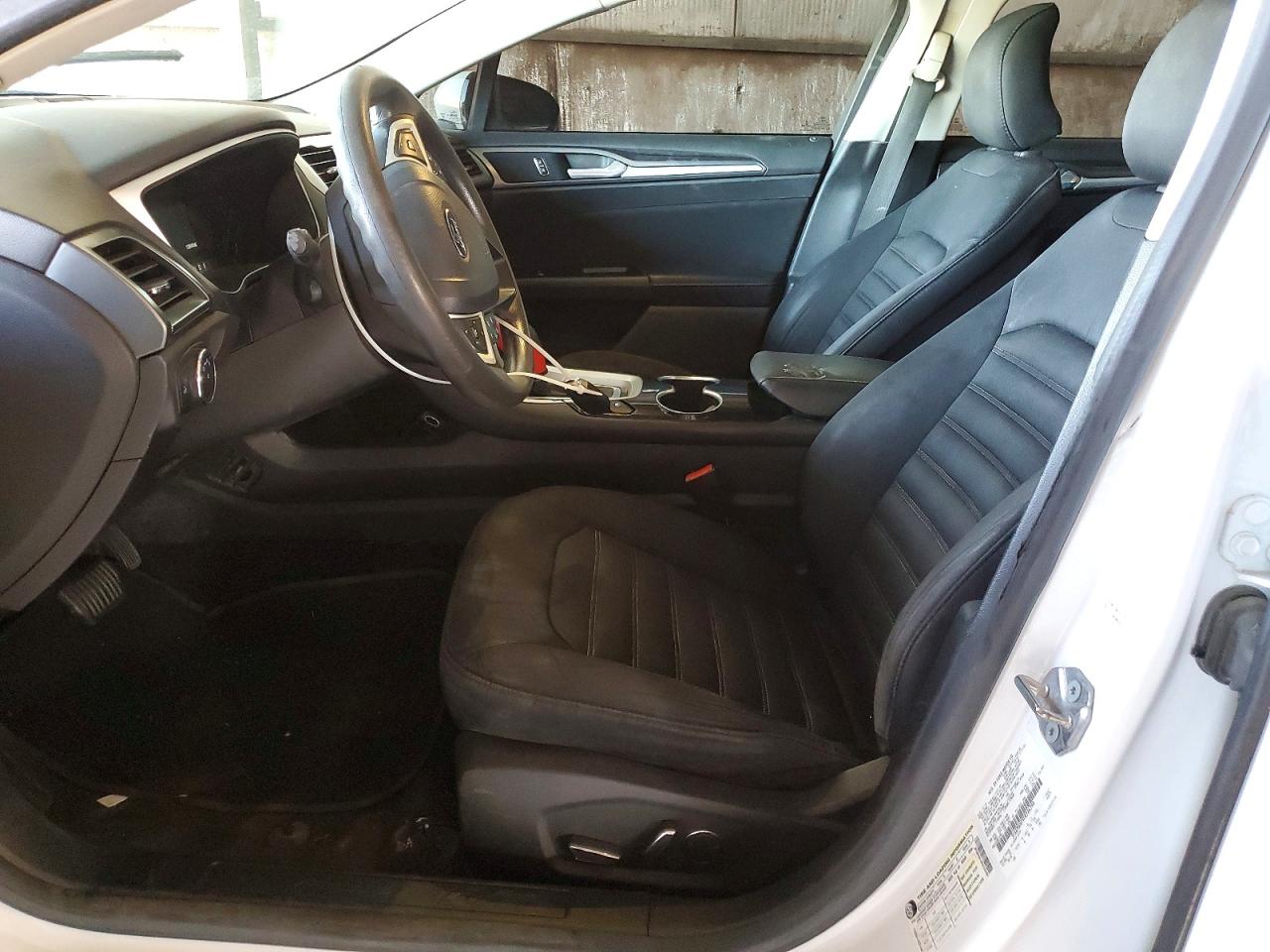 2015 Ford Fusion Se White vin: 3FA6P0H74FR226290
