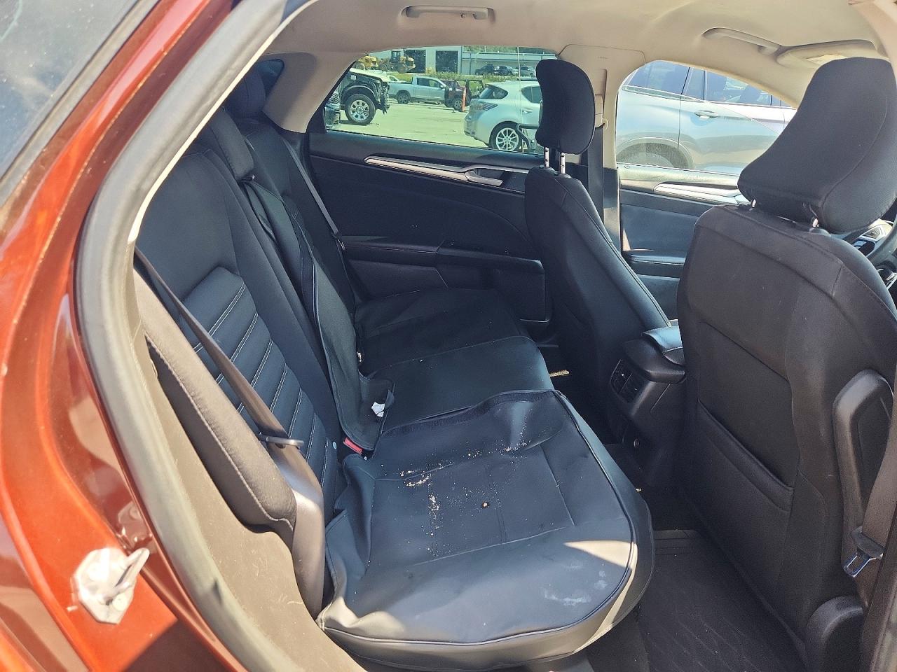 2015 Ford Fusion Se Maroon vin: 3FA6P0H74FR263484