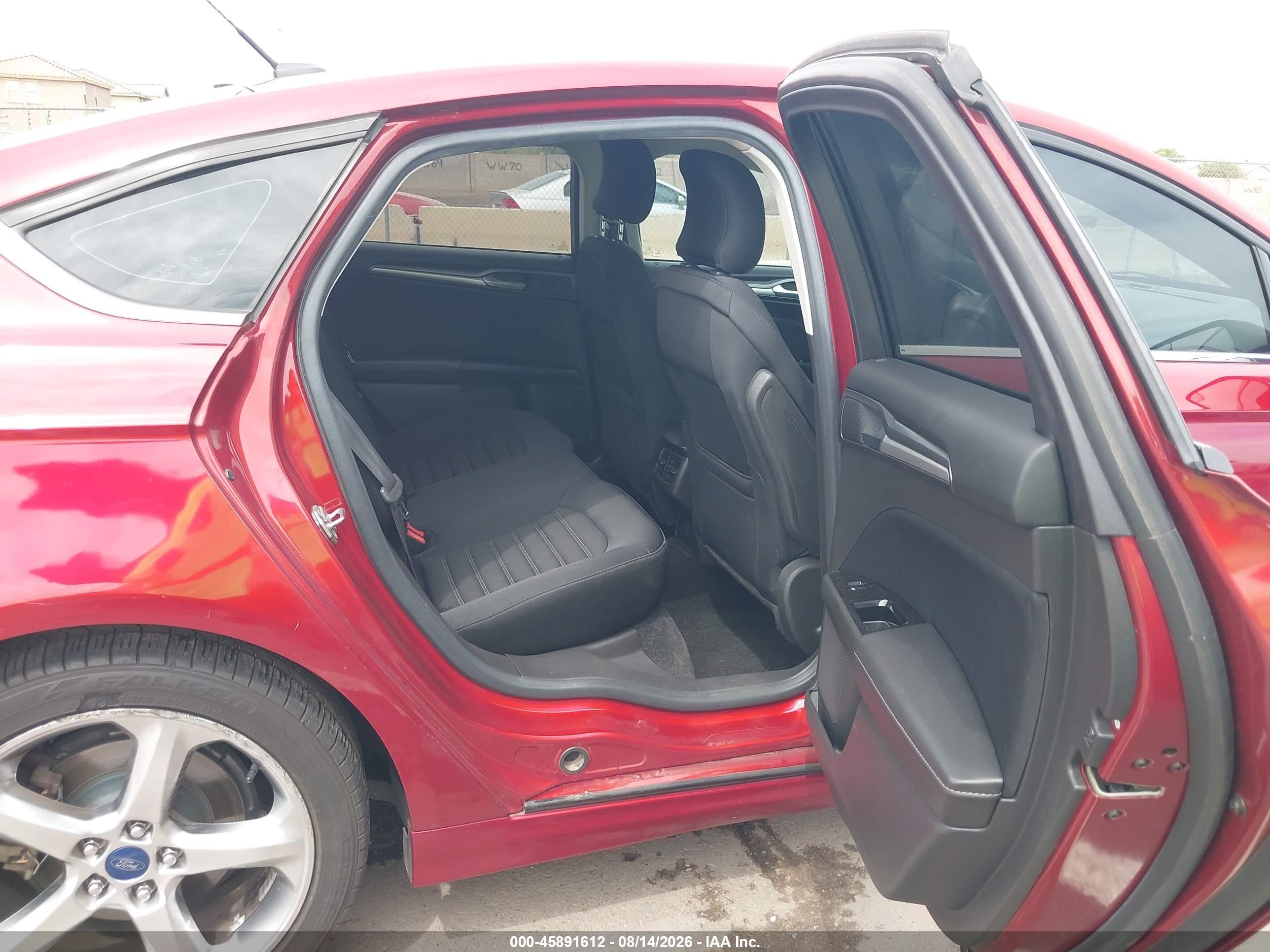 2015 Ford Fusion Se Red vin: 3FA6P0H74FR305992