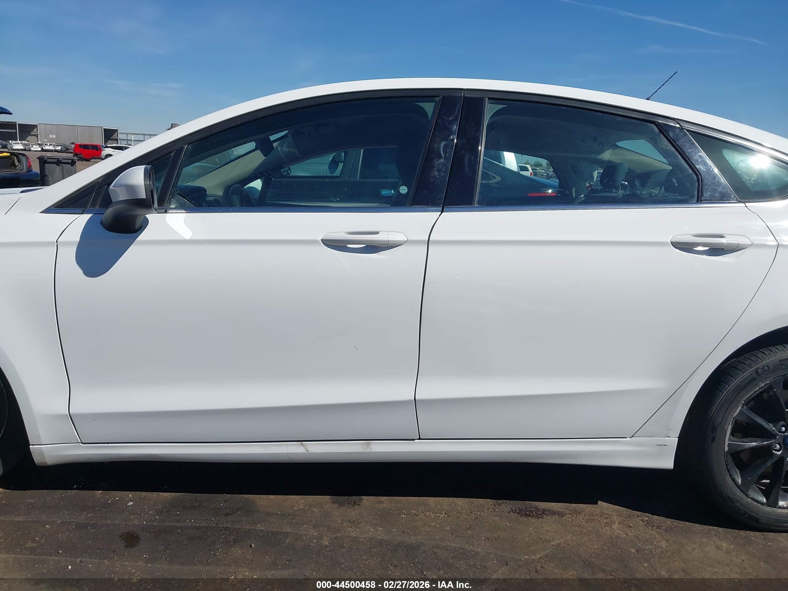 2017 Ford Fusion Se White vin: 3FA6P0H74HR237308