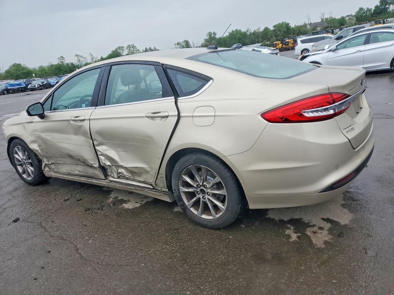 2017 Ford Fusion Se Beige vin: 3FA6P0H74HR377116