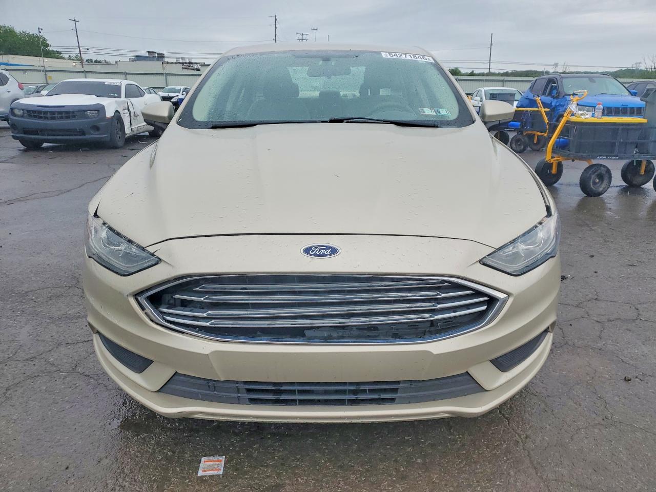 2017 Ford Fusion Se Beige vin: 3FA6P0H74HR377116