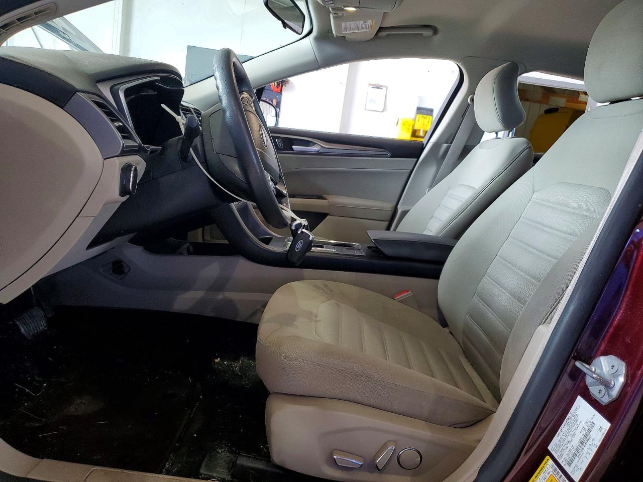 2017 Ford Fusion Se Burgundy vin: 3FA6P0H74HR403567