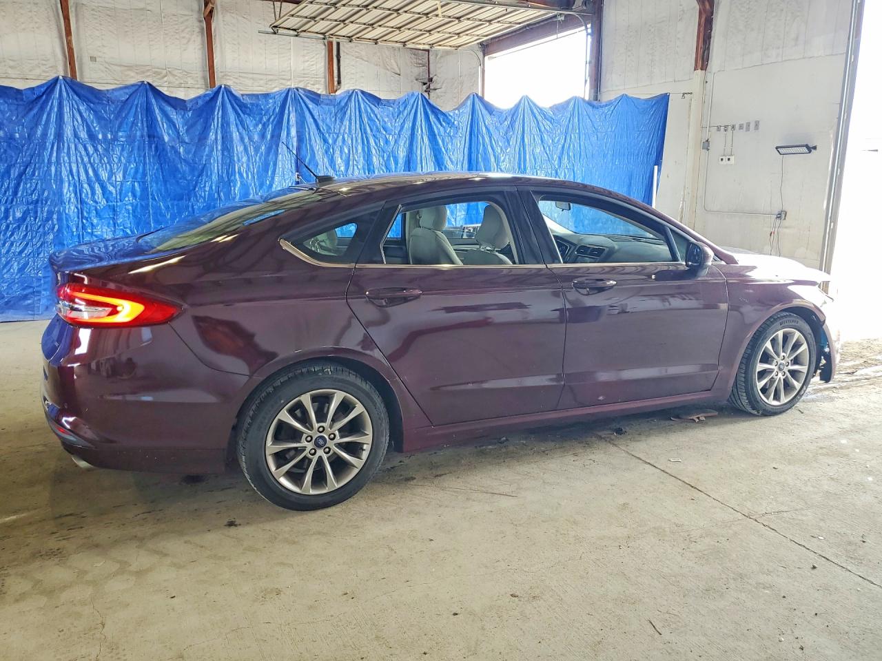 2017 Ford Fusion Se Burgundy vin: 3FA6P0H74HR403567