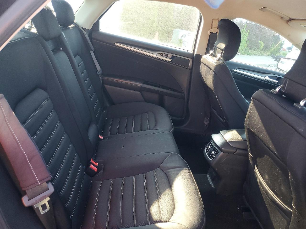 2013 Ford Fusion Se Burgundy vin: 3FA6P0H75DR104938