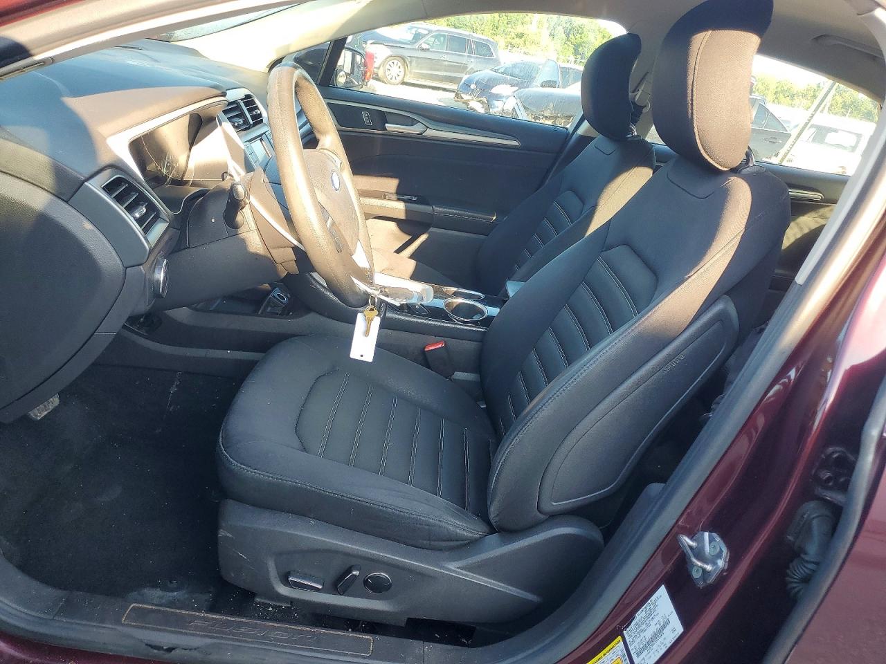 2013 Ford Fusion Se Burgundy vin: 3FA6P0H75DR104938