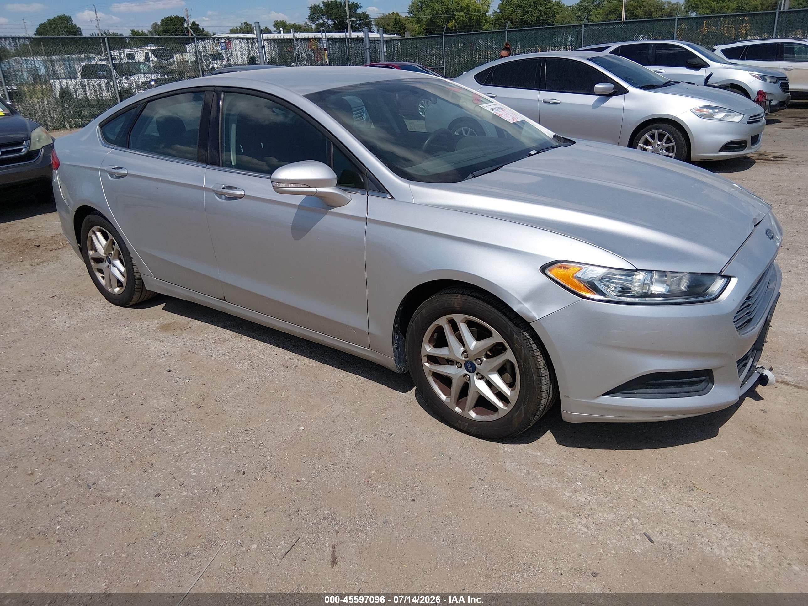 2013 Ford Fusion Se Серебряный vin: 3FA6P0H75DR156621