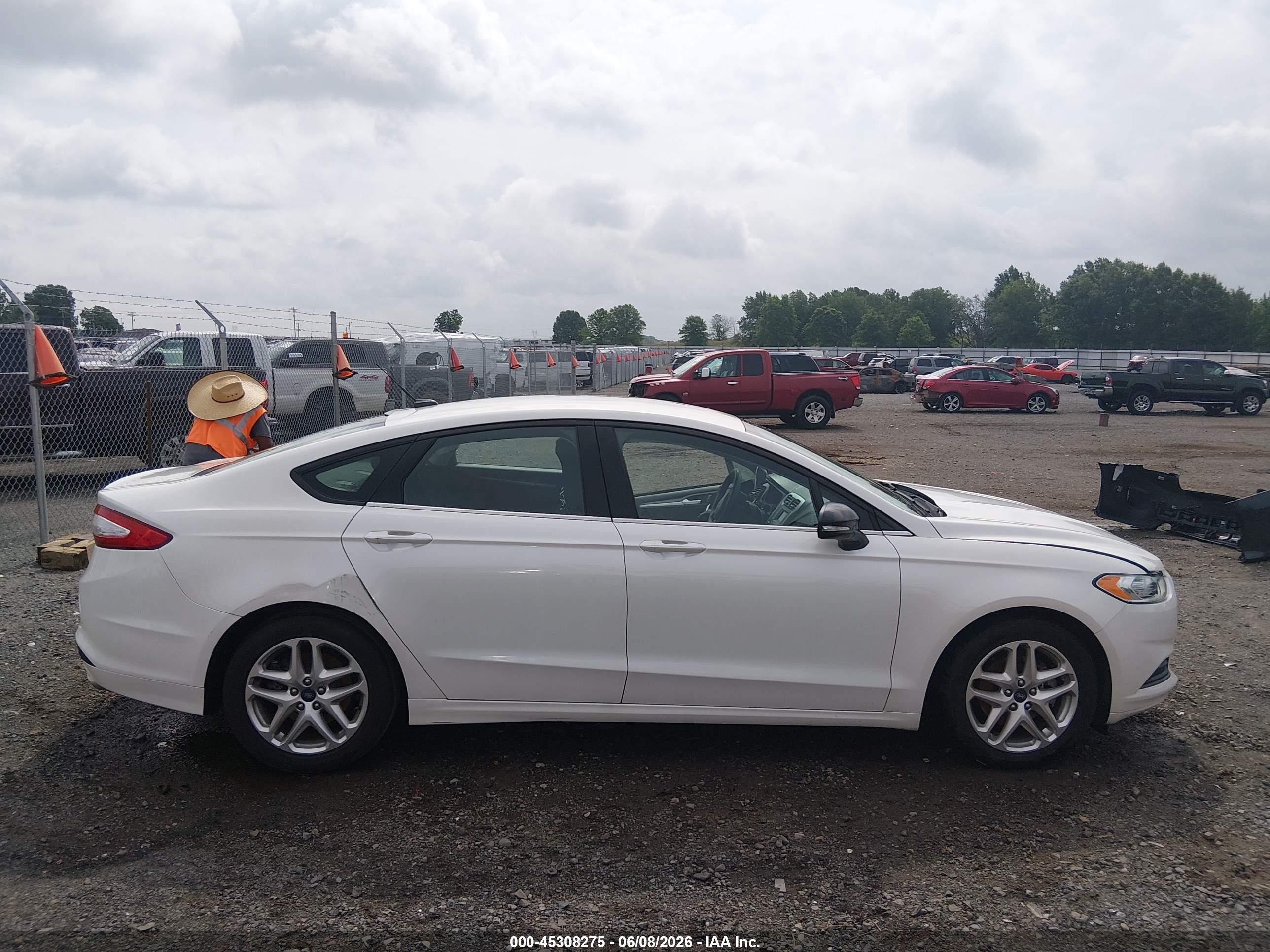 2013 Ford Fusion Se White vin: 3FA6P0H75DR176447