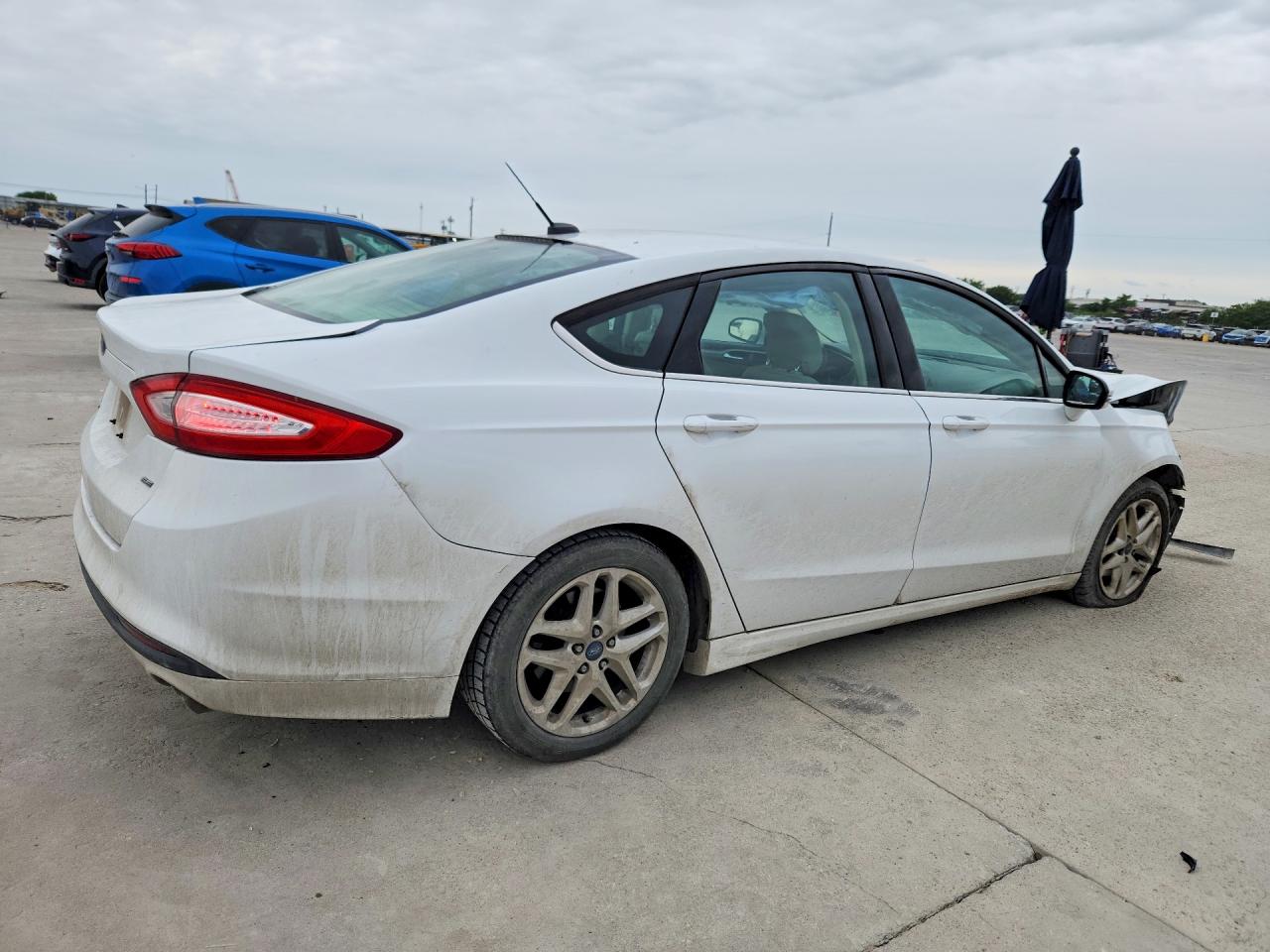 2014 Ford Fusion Se Белый vin: 3FA6P0H75ER113043