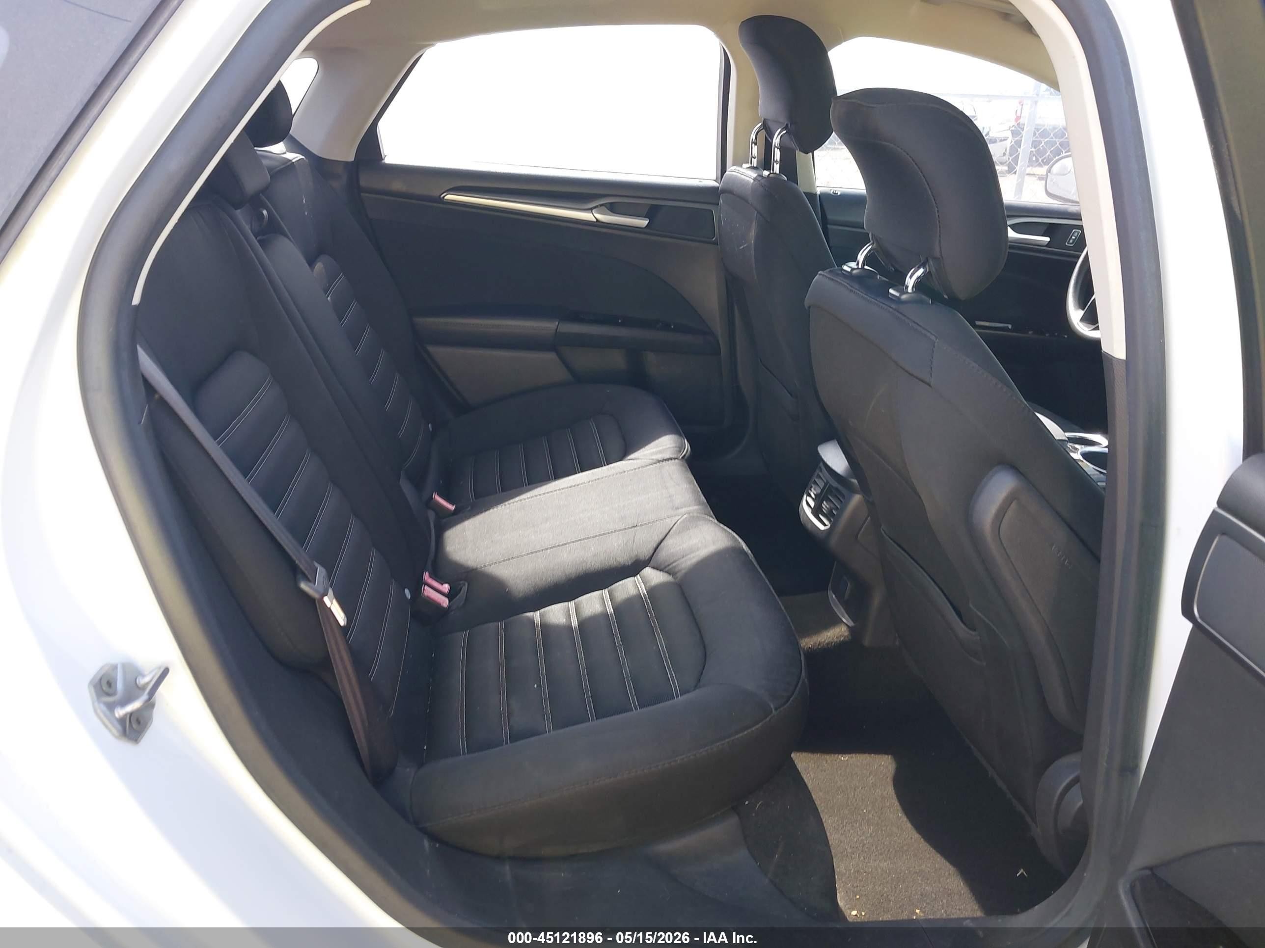 2014 Ford Fusion Se White vin: 3FA6P0H75ER123328