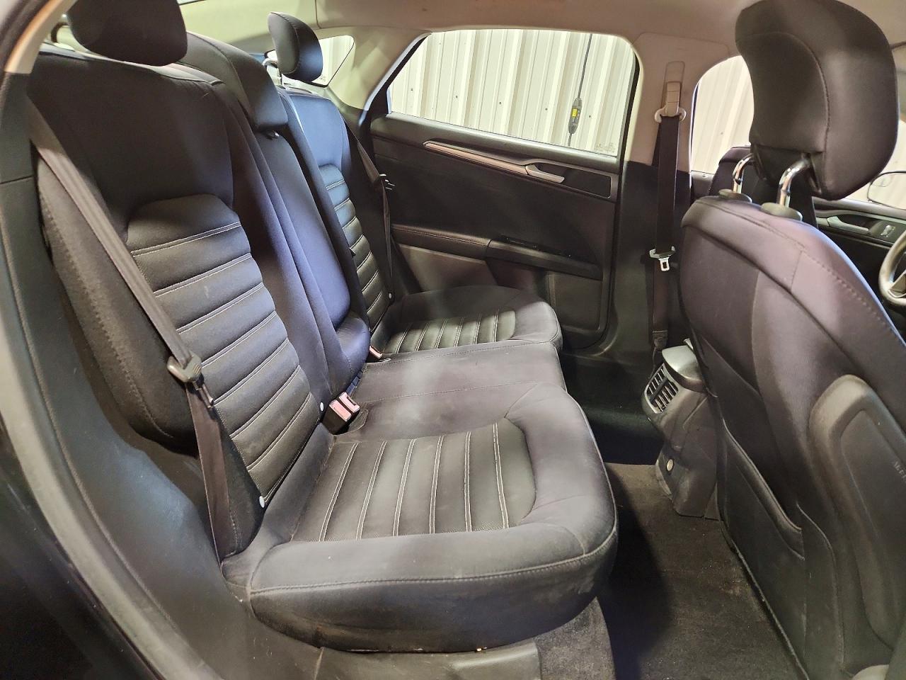 2014 Ford Fusion Se Blue vin: 3FA6P0H75ER197929