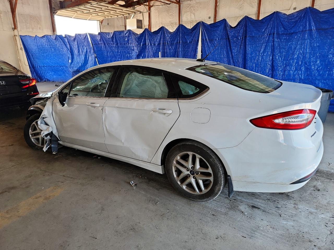 2014 Ford Fusion White vin: 3FA6P0H75ER198658