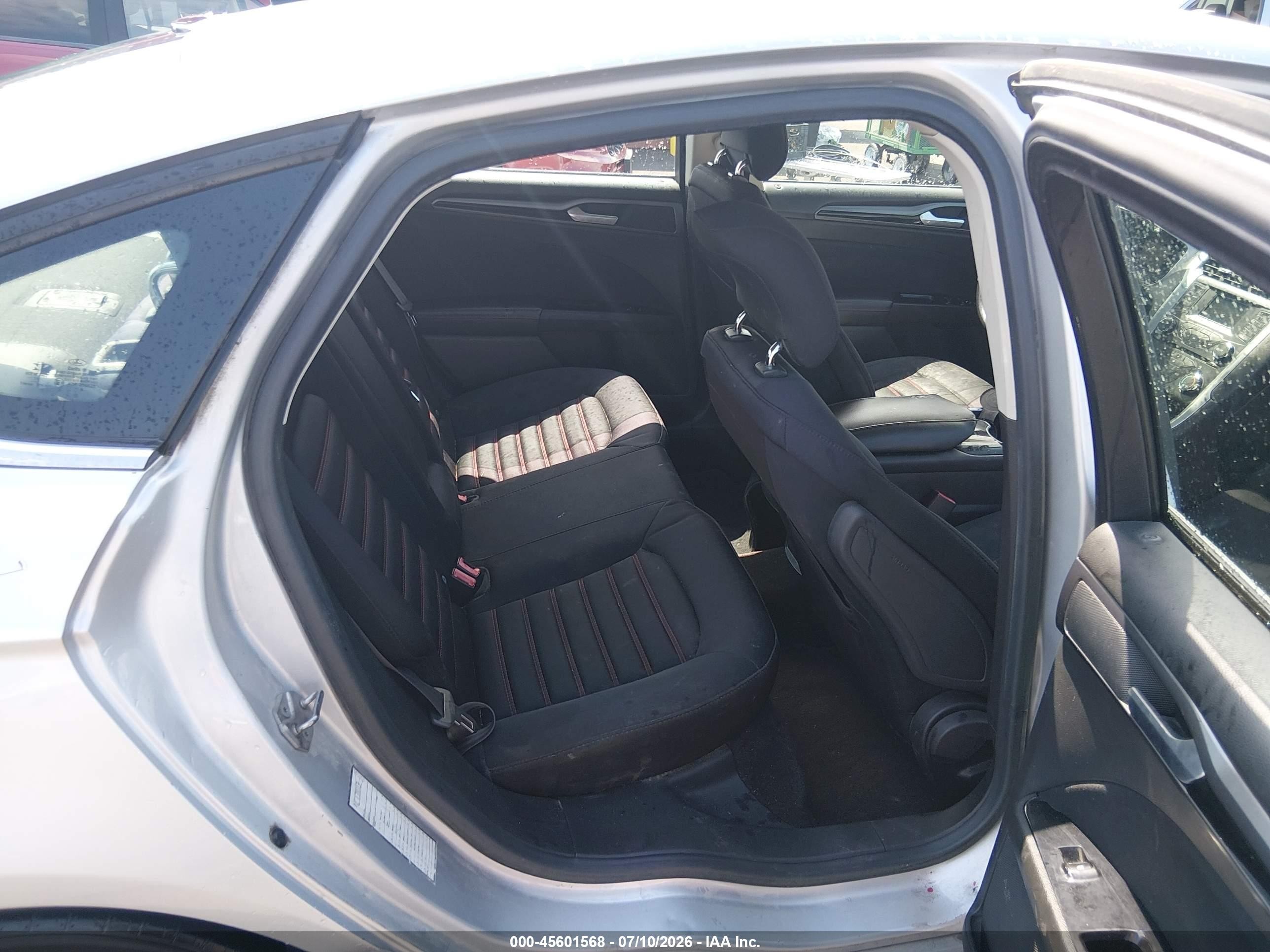 2014 Ford Fusion Se Silver vin: 3FA6P0H75ER360787
