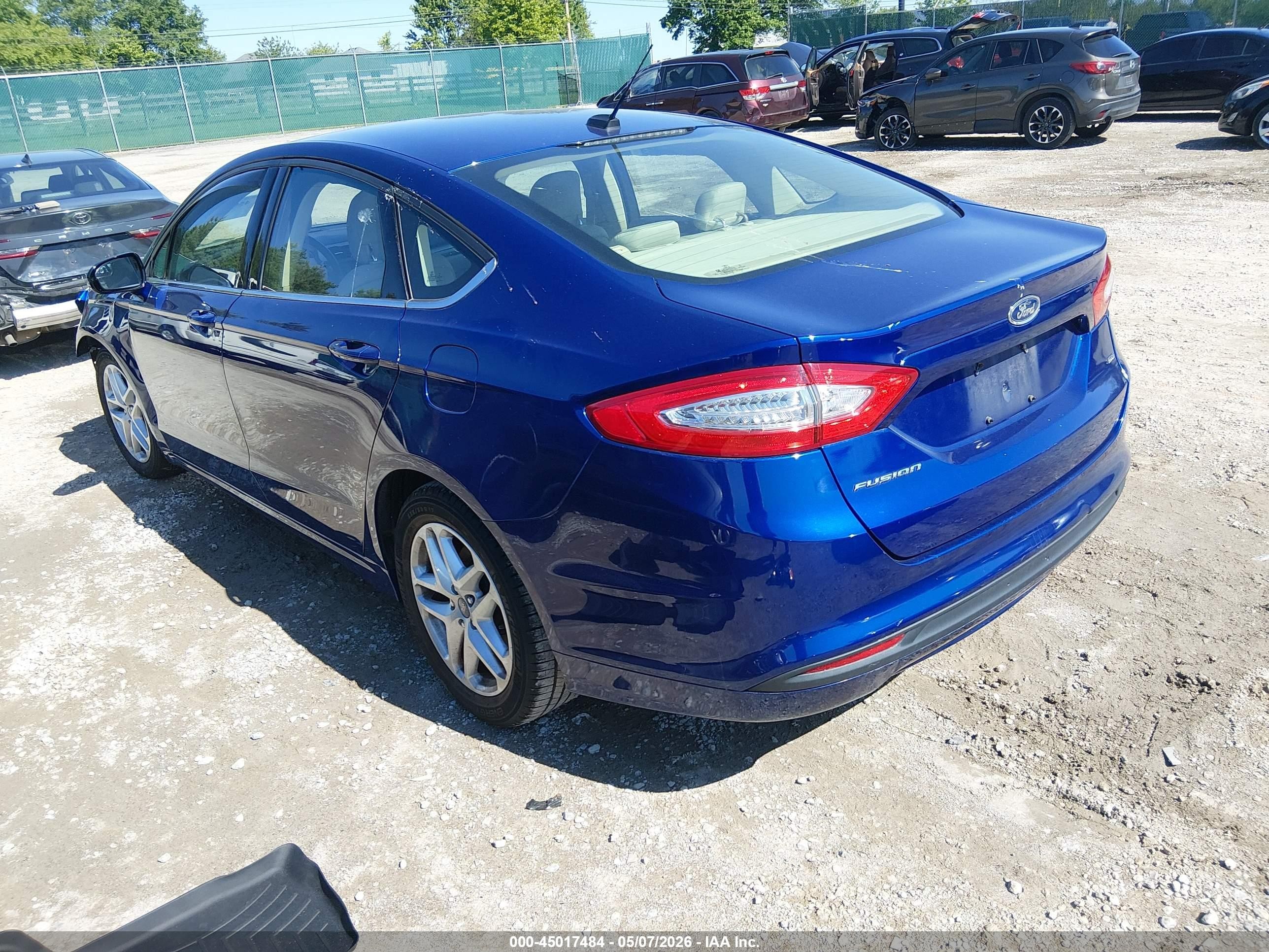 2014 Ford Fusion Se Синий vin: 3FA6P0H75ER374768
