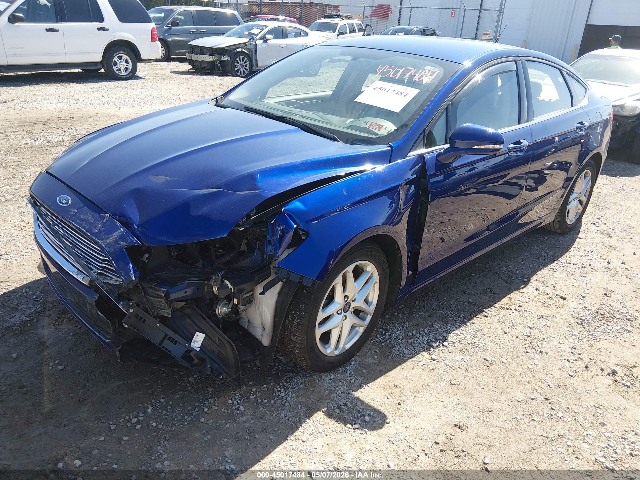 2014 Ford Fusion Se Синий vin: 3FA6P0H75ER374768