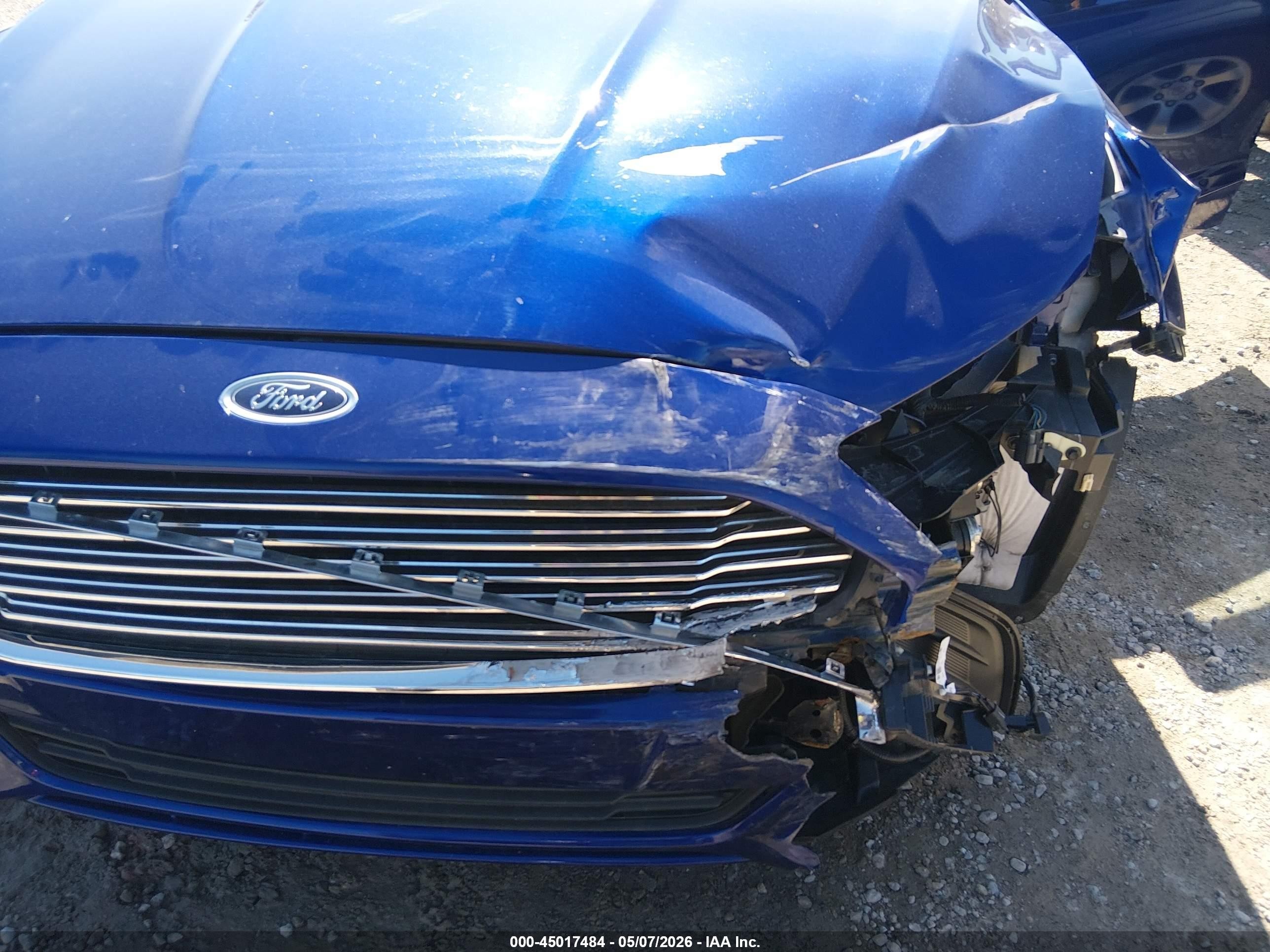 2014 Ford Fusion Se Синий vin: 3FA6P0H75ER374768