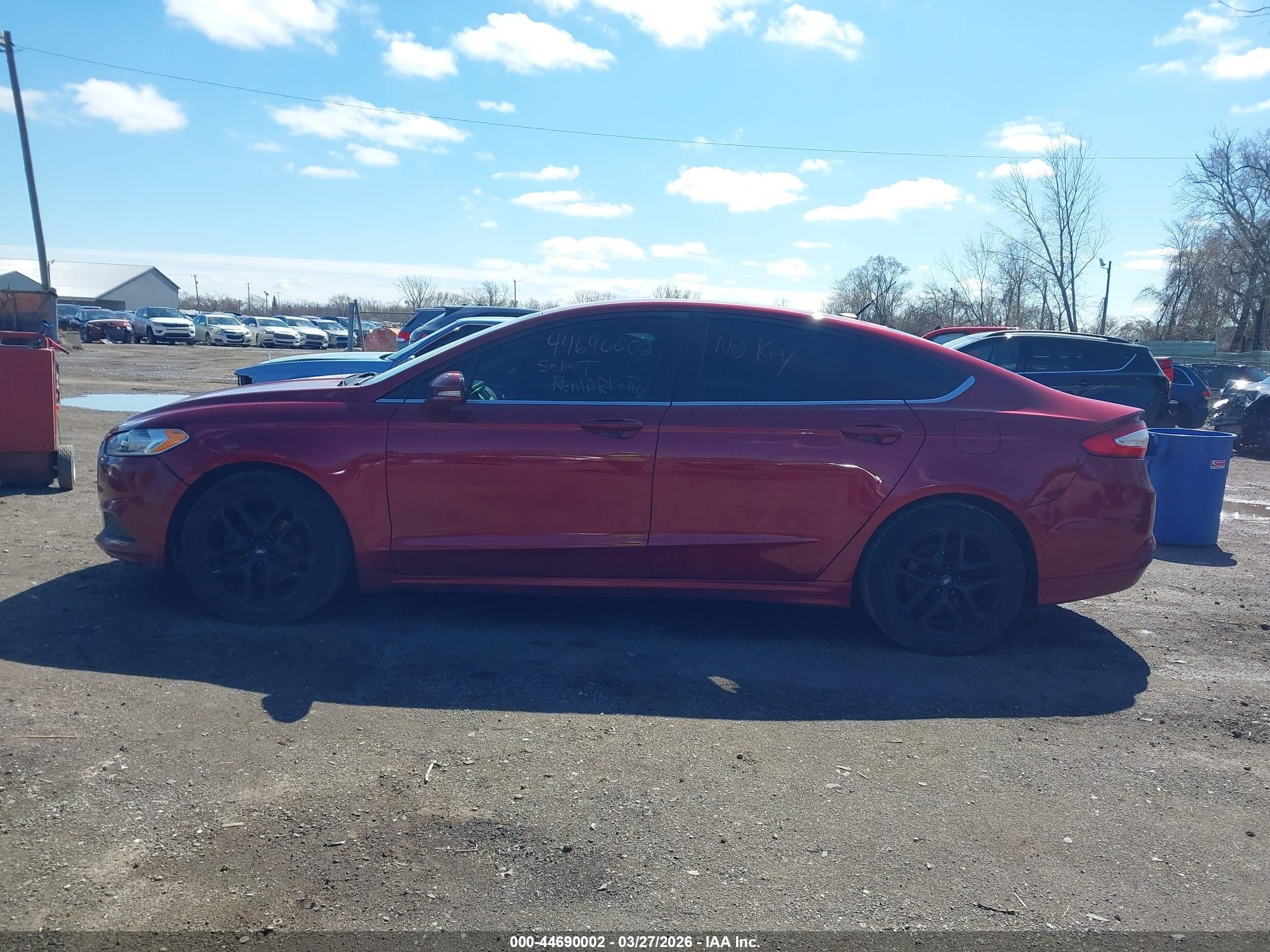 2014 Ford Fusion Se Red vin: 3FA6P0H75ER375967