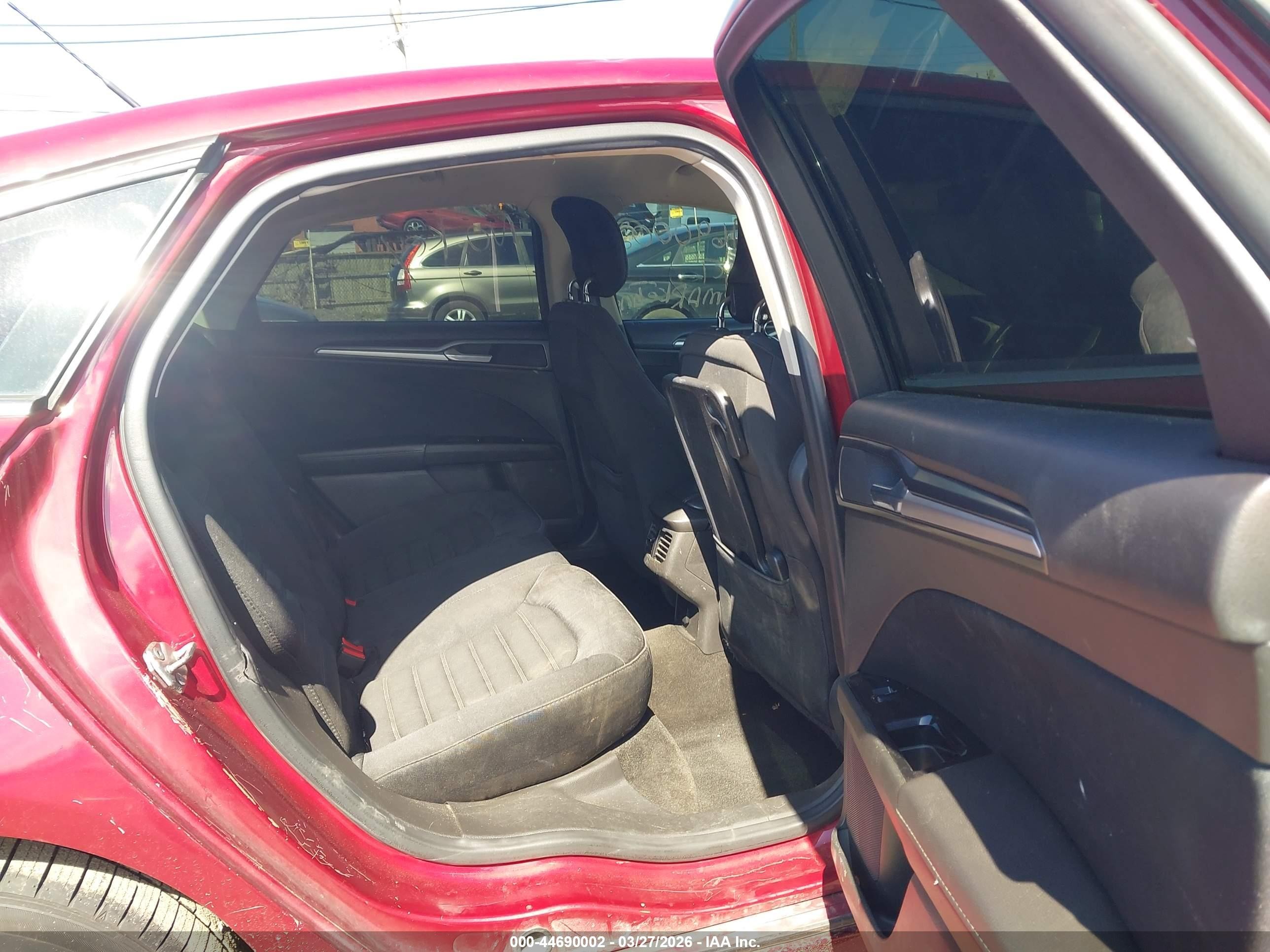2014 Ford Fusion Se Red vin: 3FA6P0H75ER375967