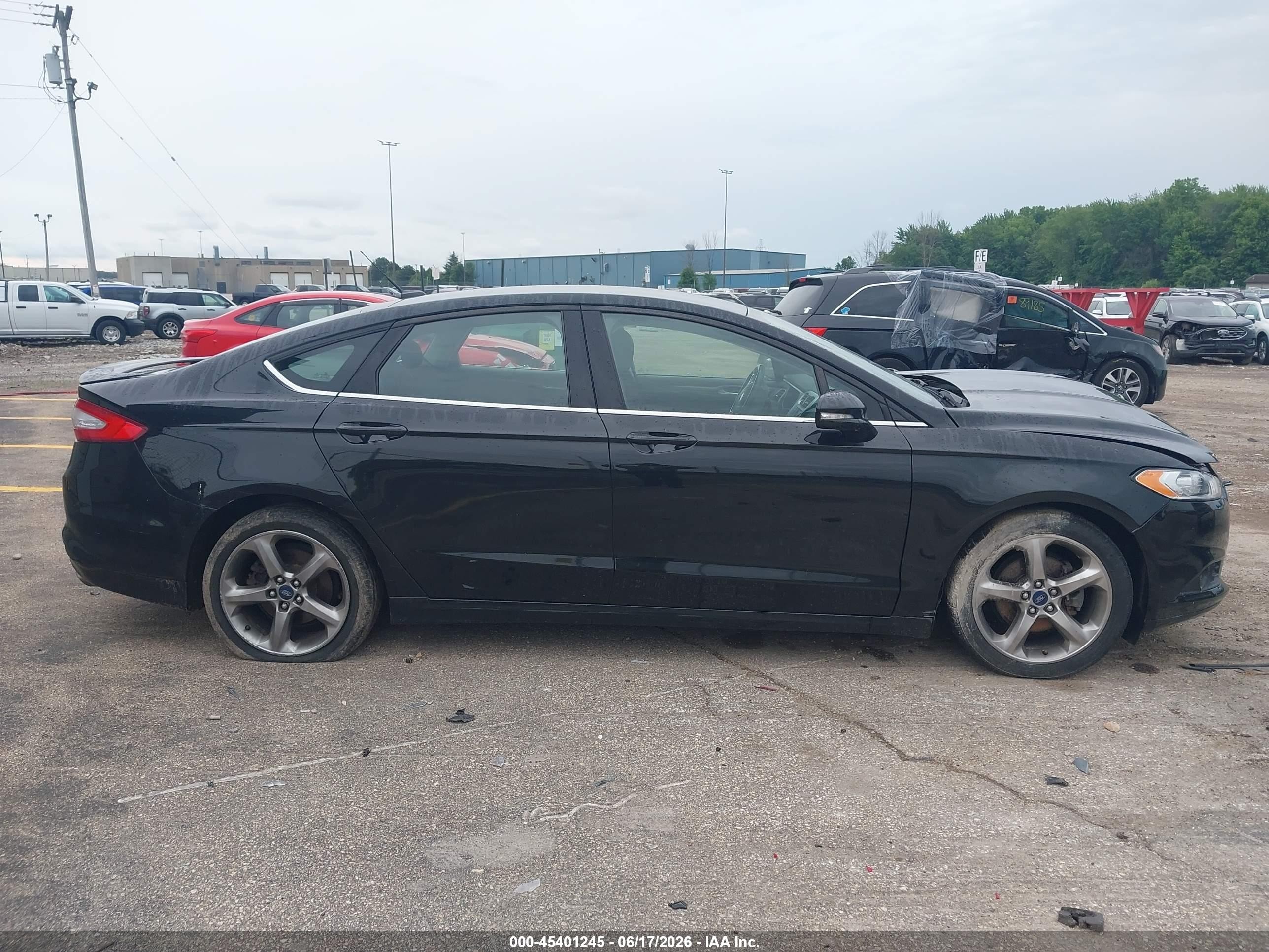 2015 Ford Fusion Se Черный vin: 3FA6P0H75FR135514