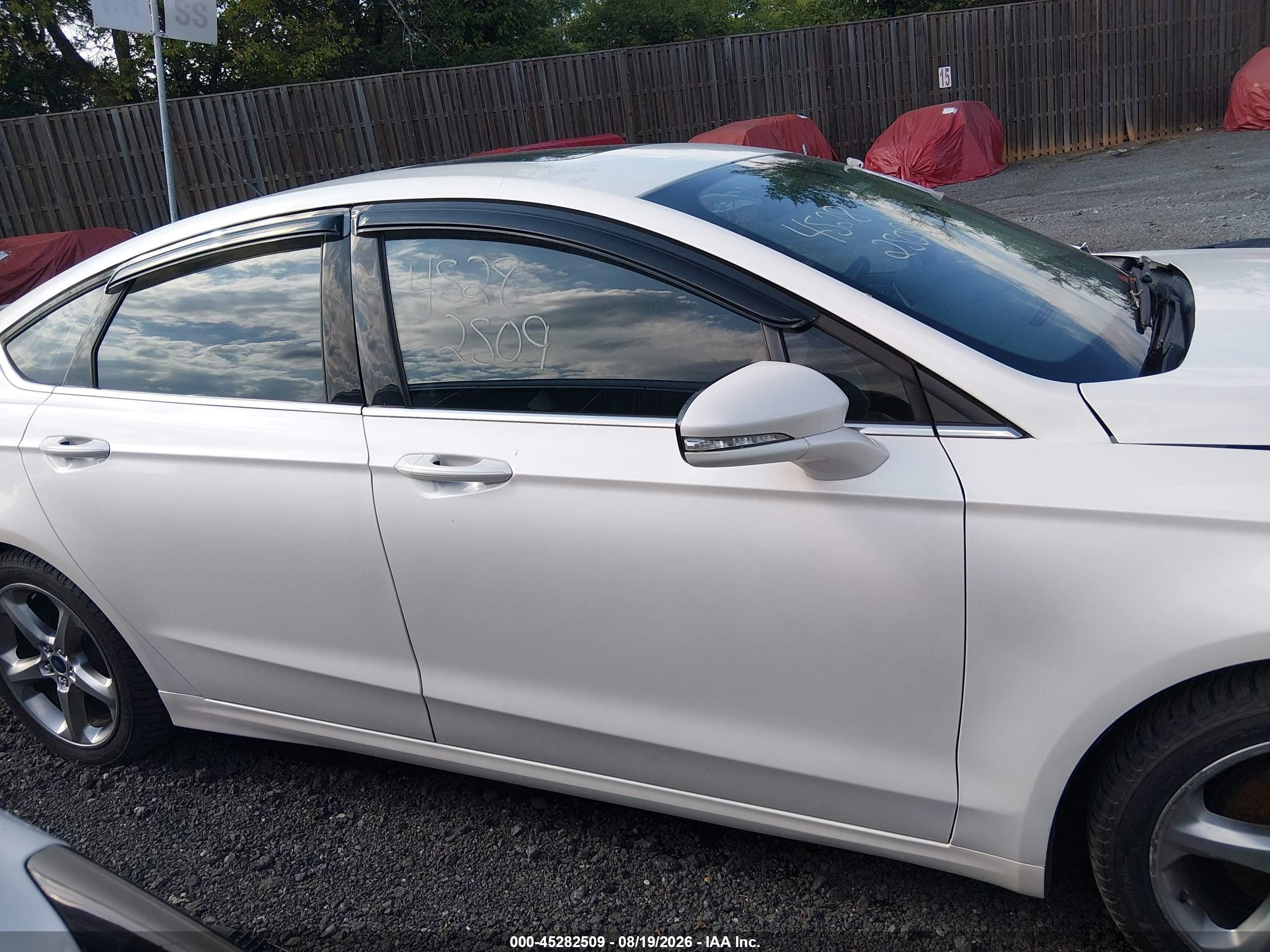 2015 Ford Fusion Se White vin: 3FA6P0H75FR178671