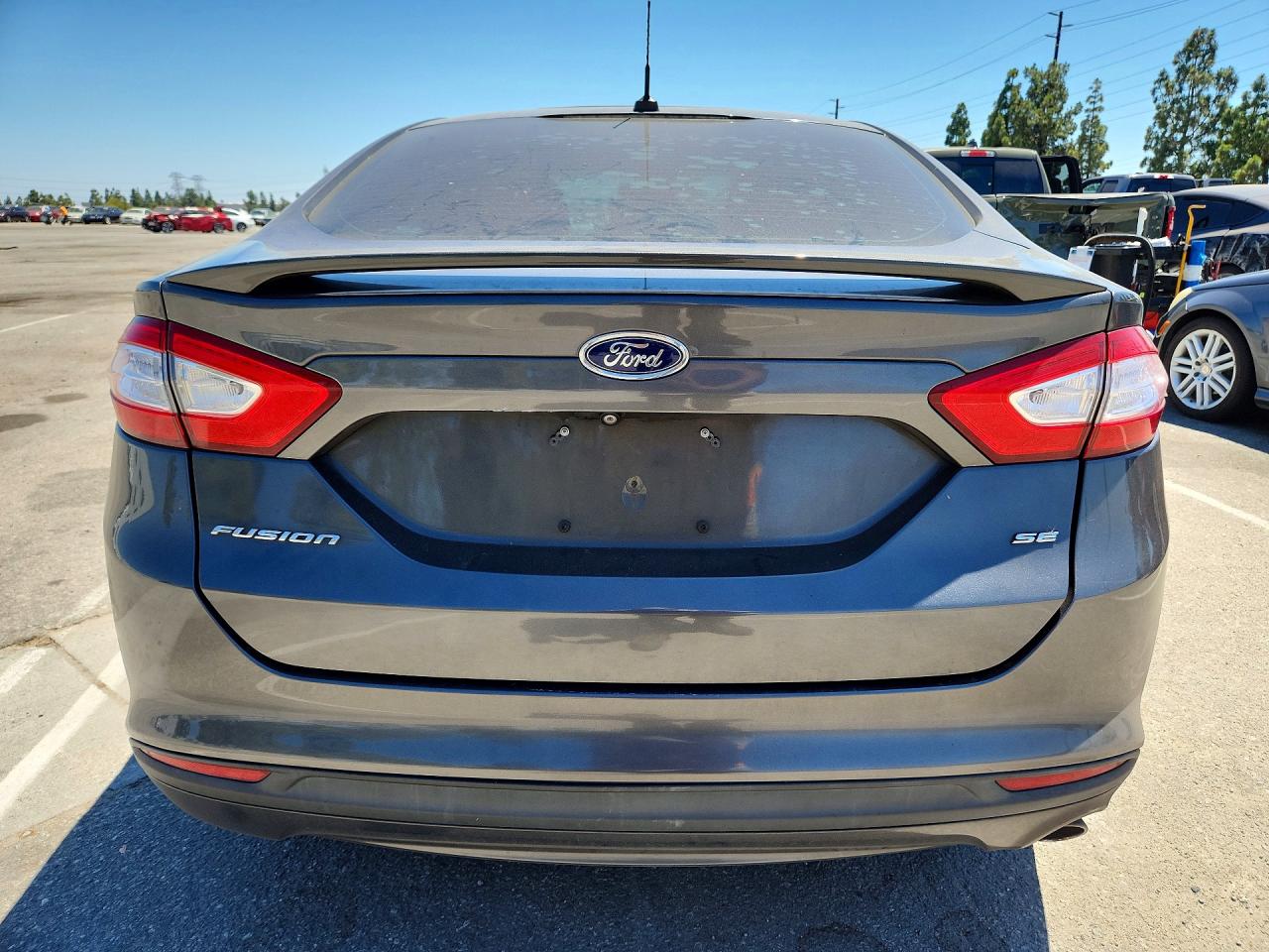 2015 Ford Fusion Se Серый vin: 3FA6P0H75FR199035