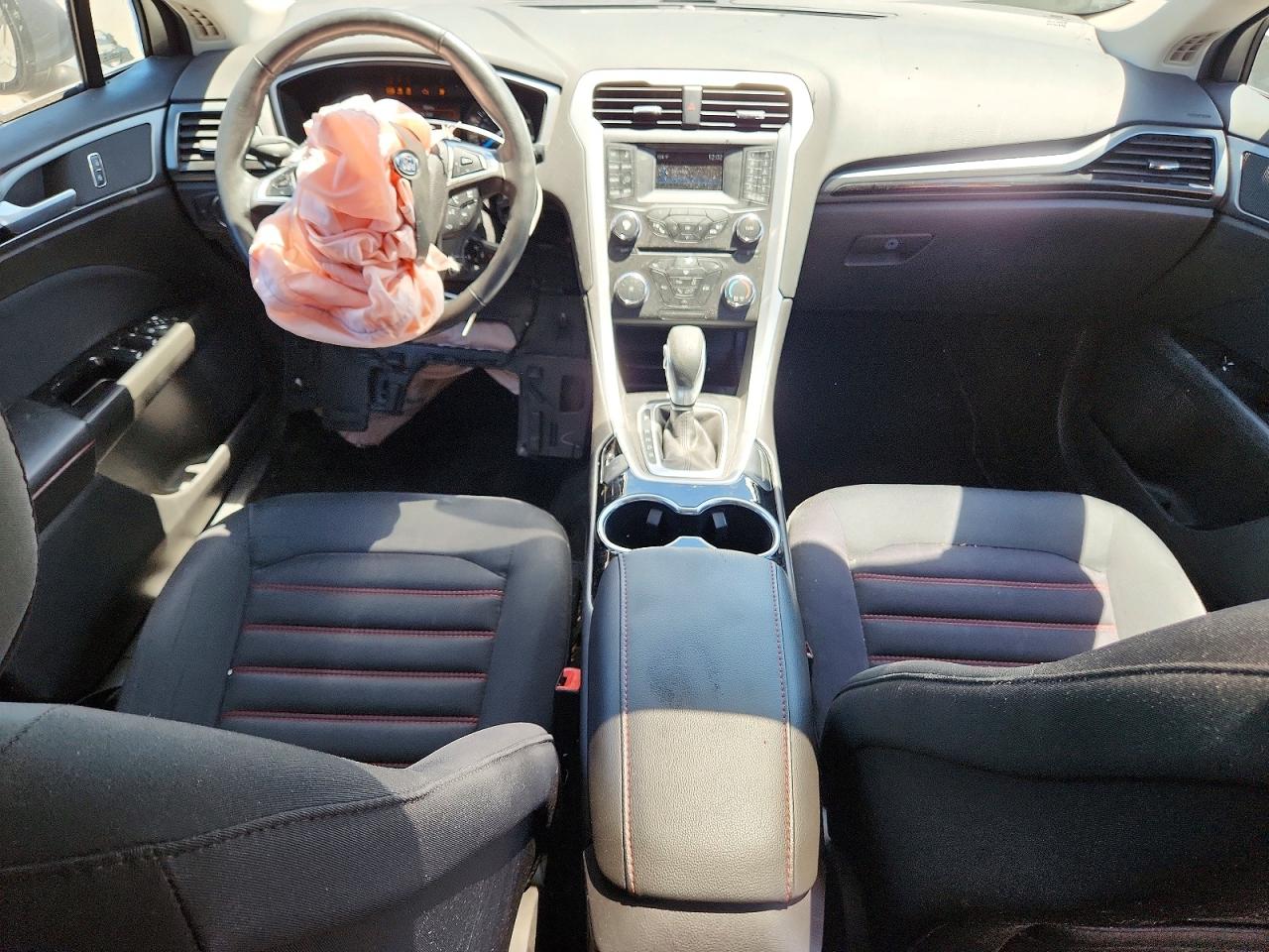2015 Ford Fusion Se Серый vin: 3FA6P0H75FR199035