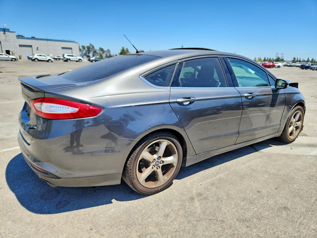 2015 Ford Fusion Se Серый vin: 3FA6P0H75FR199035