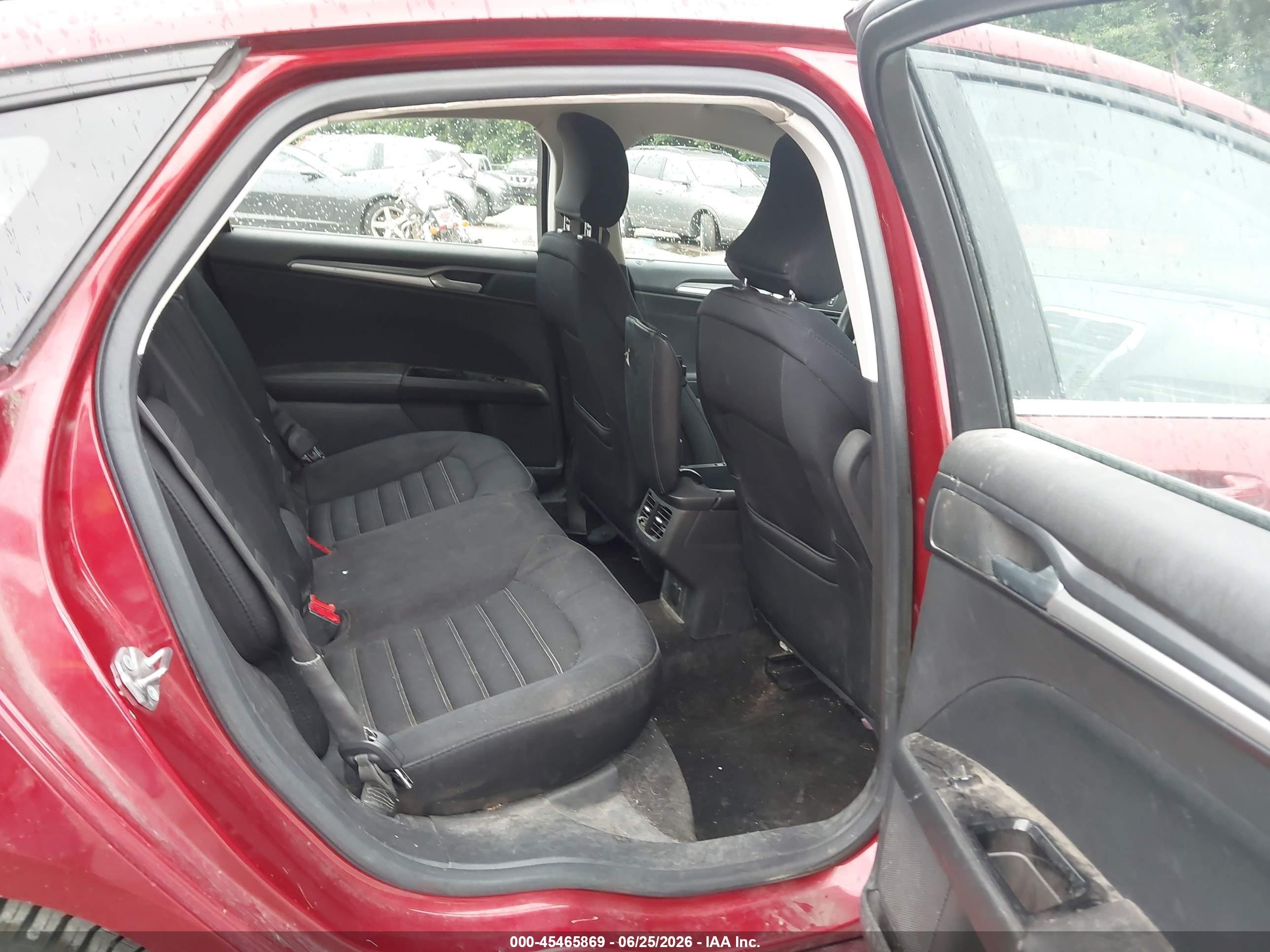 2015 Ford Fusion Se Red vin: 3FA6P0H75FR205772