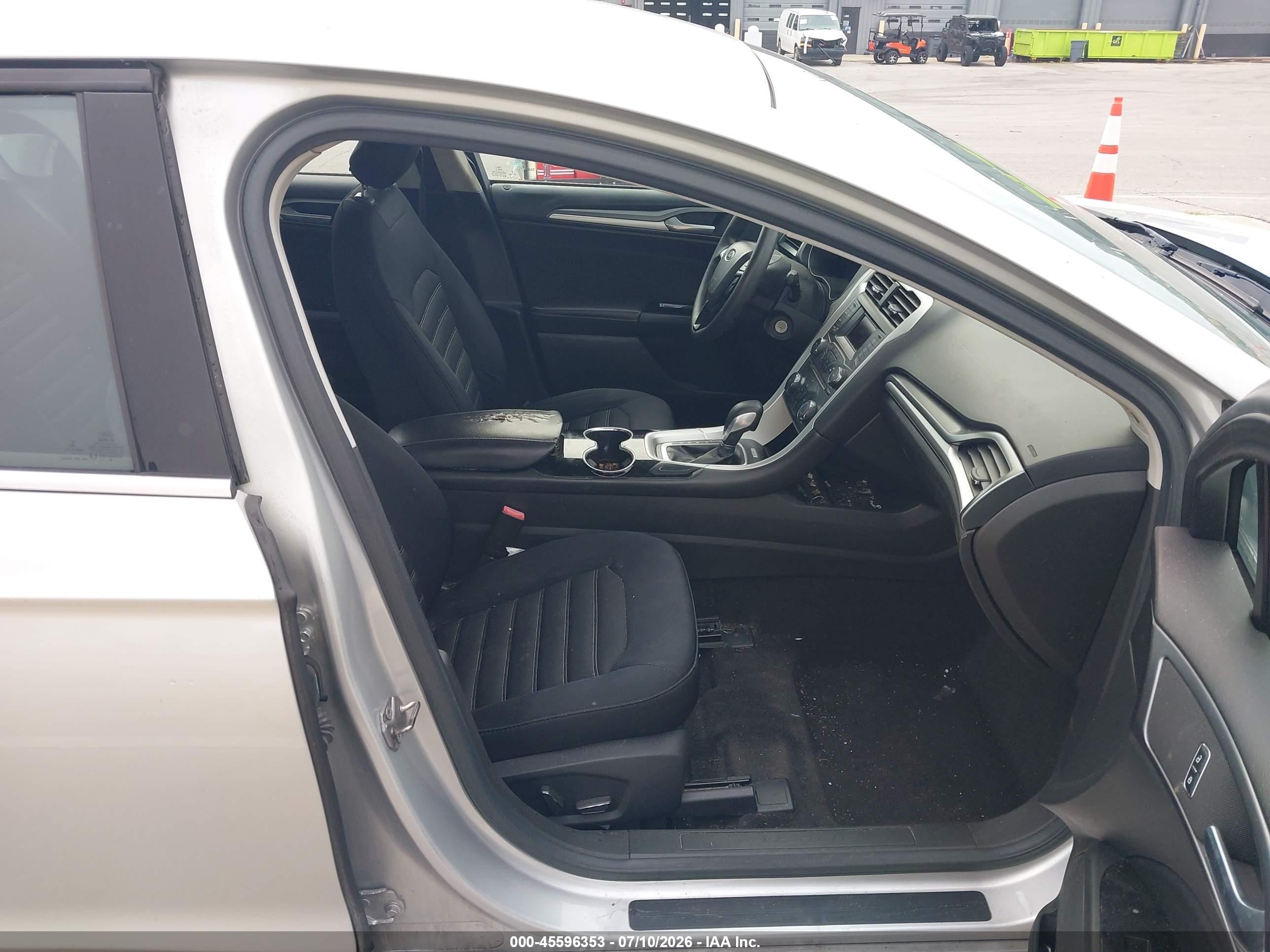 2015 Ford Fusion Se Silver vin: 3FA6P0H75FR229277