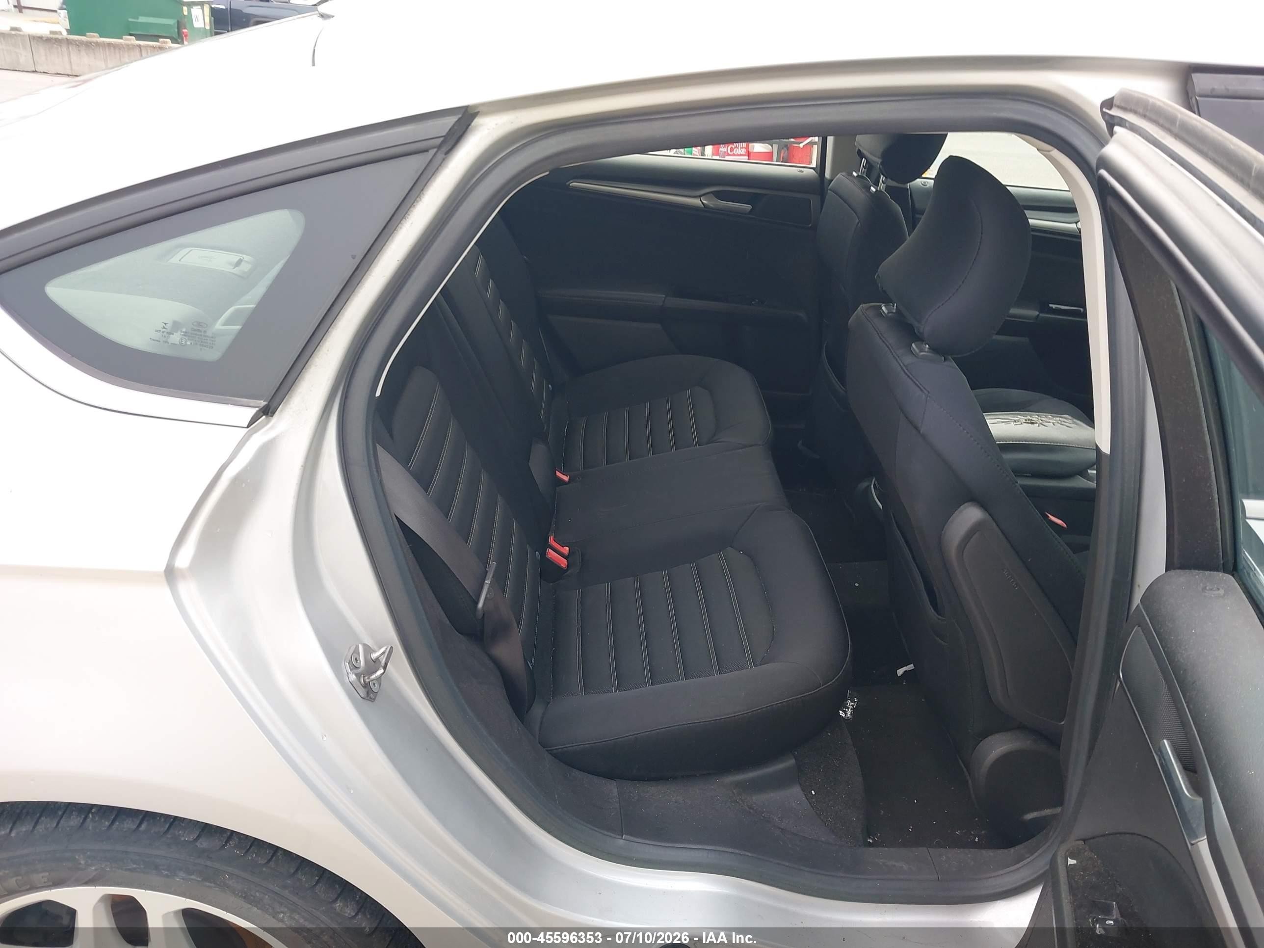 2015 Ford Fusion Se Silver vin: 3FA6P0H75FR229277