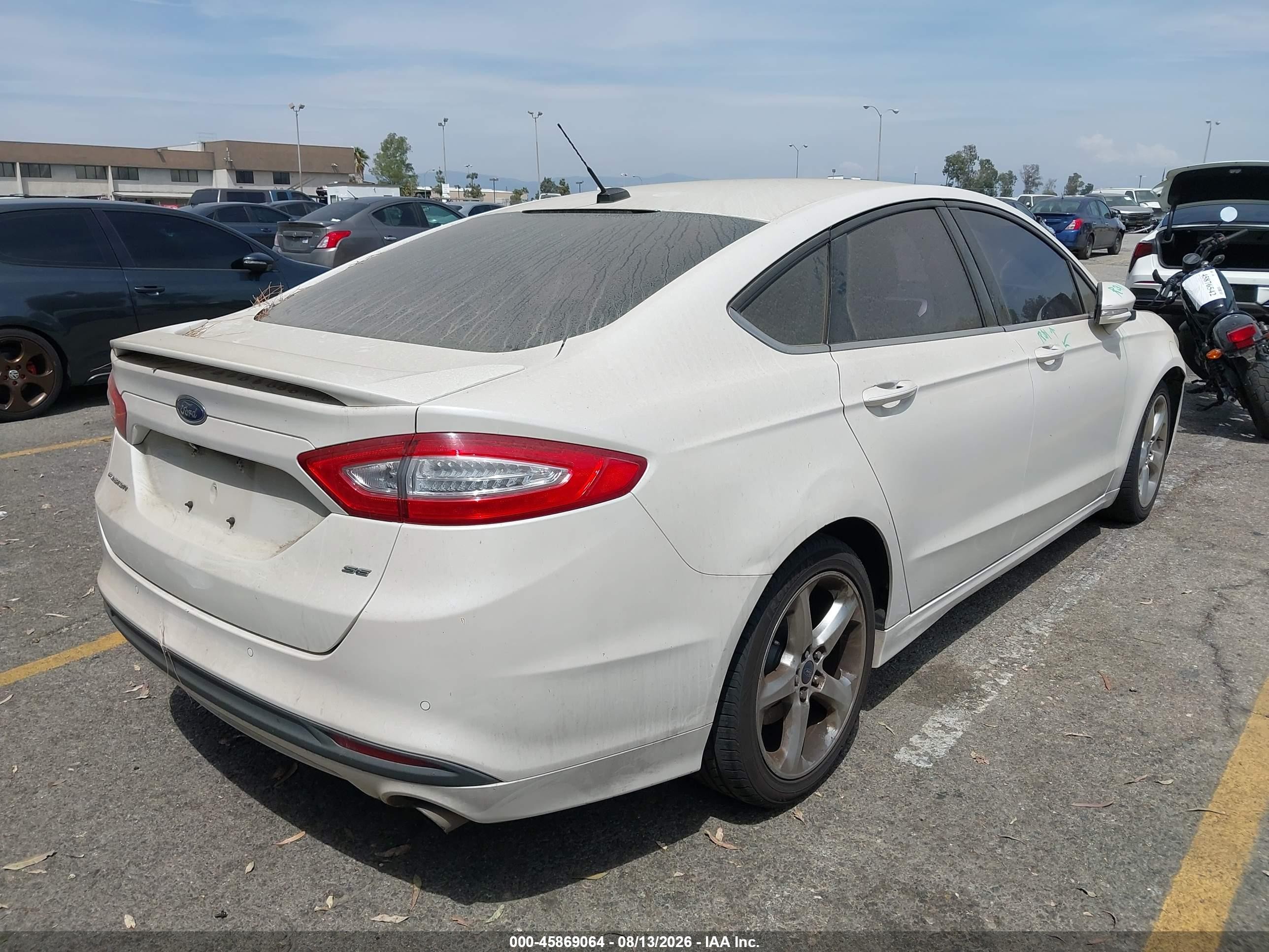 2015 Ford Fusion Se Белый vin: 3FA6P0H75FR234818