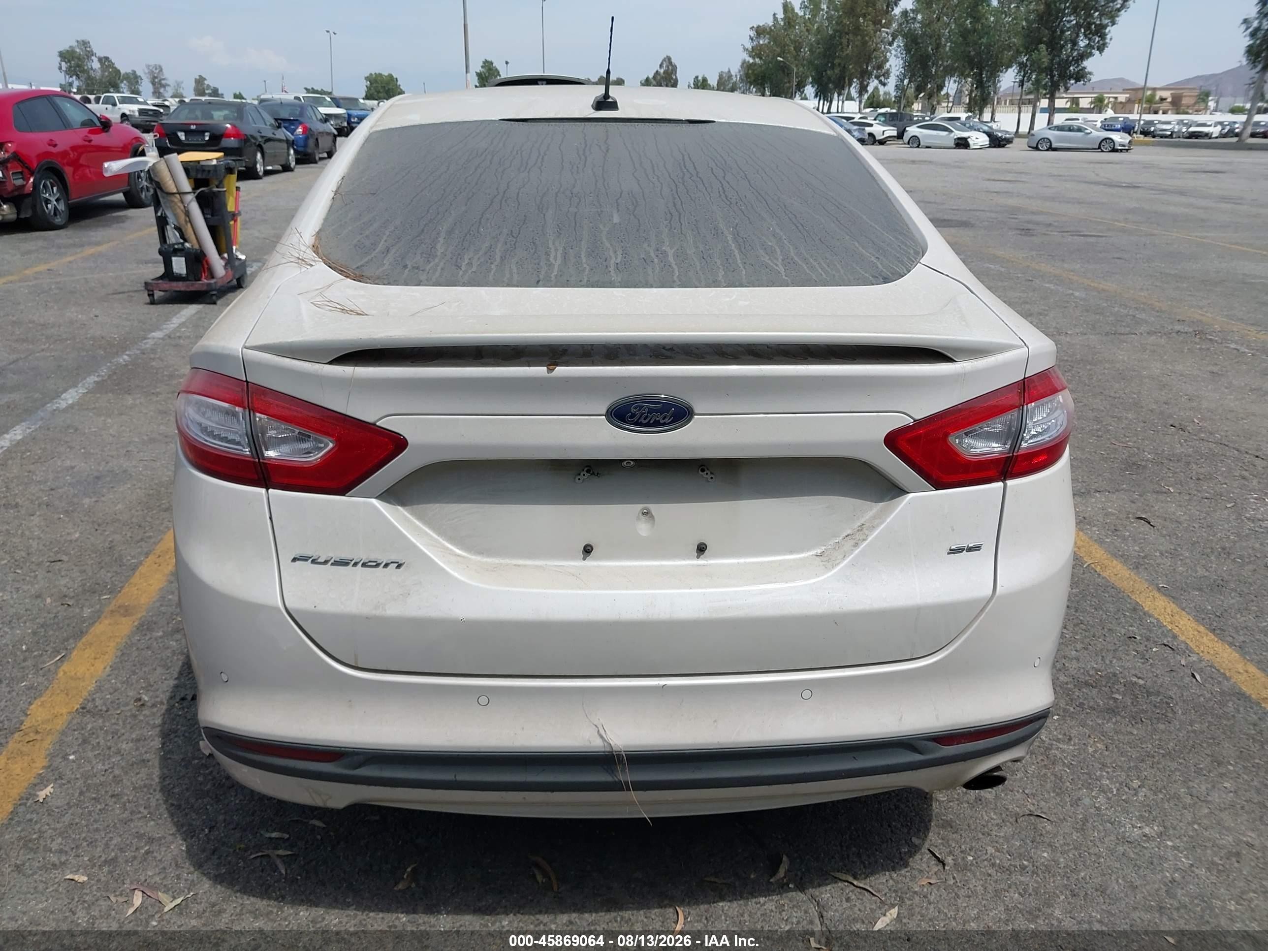2015 Ford Fusion Se Белый vin: 3FA6P0H75FR234818
