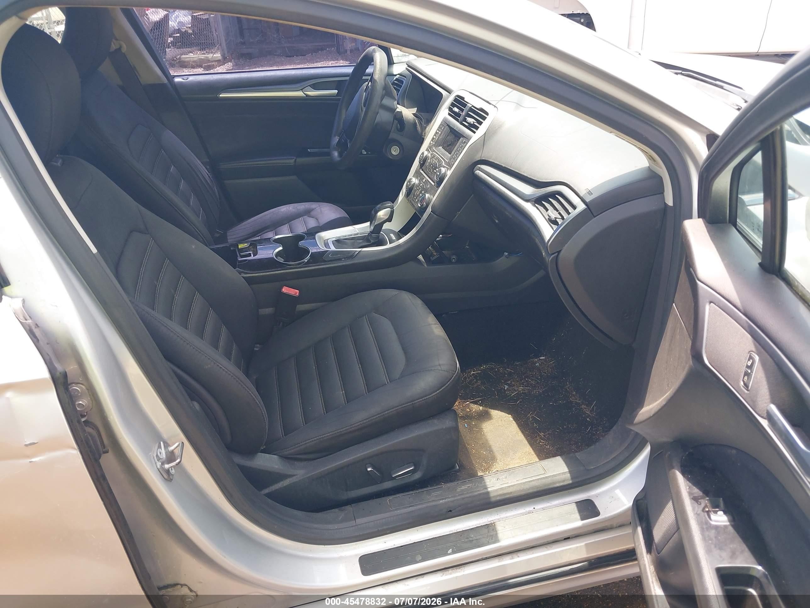 2015 Ford Fusion Se Gray vin: 3FA6P0H75FR236181