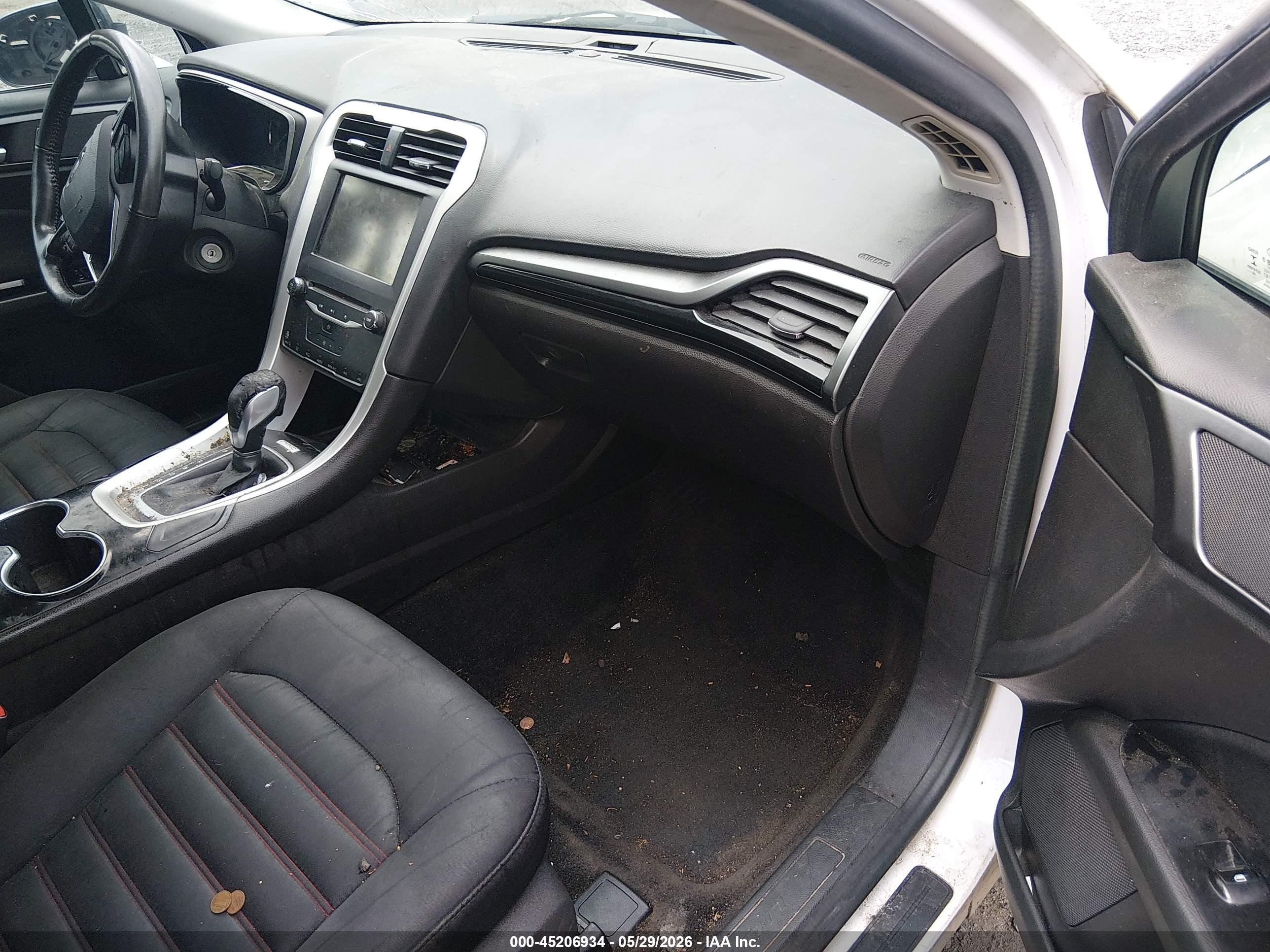 2015 Ford Fusion Se White vin: 3FA6P0H75FR256138