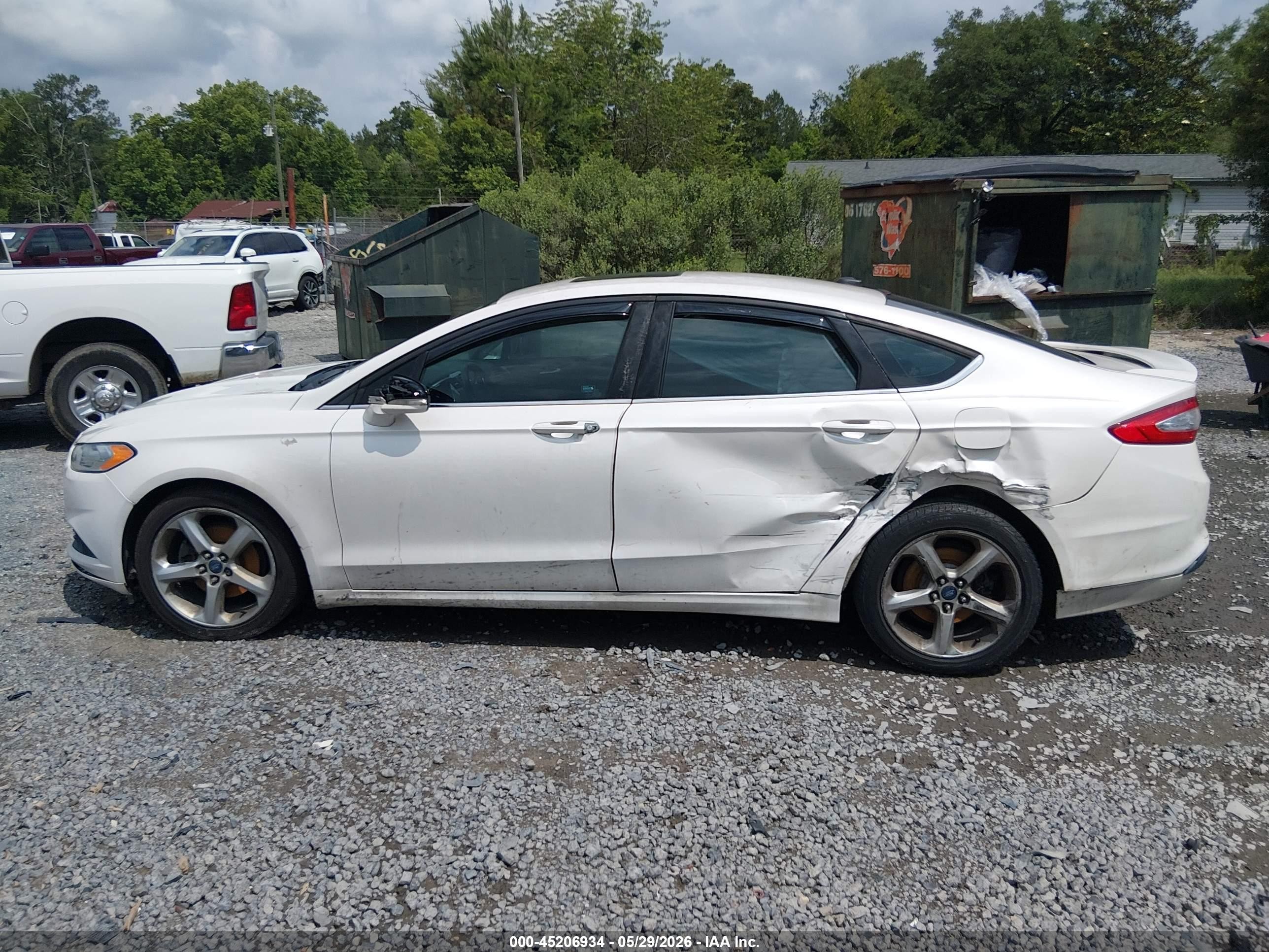 2015 Ford Fusion Se White vin: 3FA6P0H75FR256138
