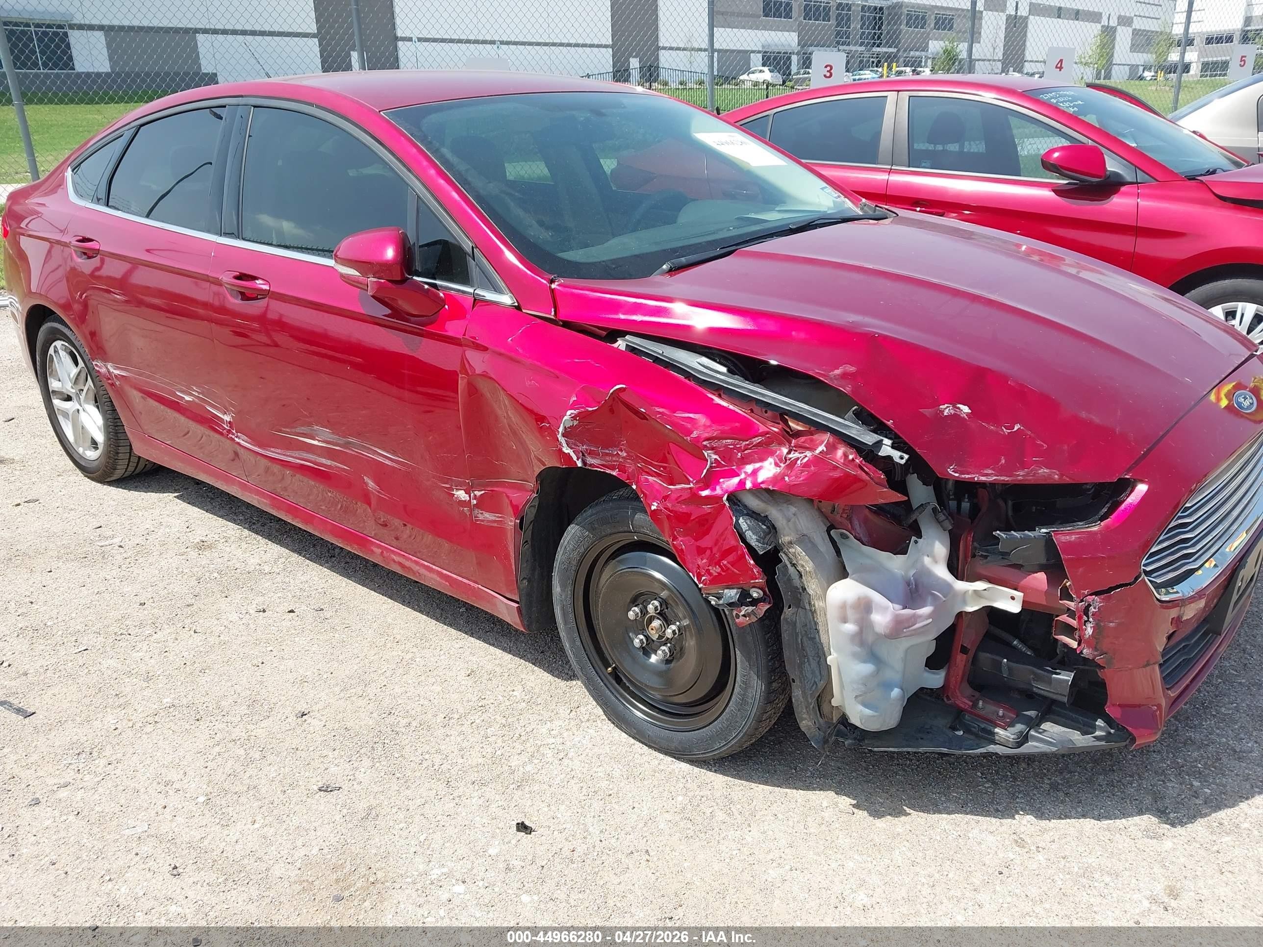 2015 Ford Fusion Se Red vin: 3FA6P0H75FR300669