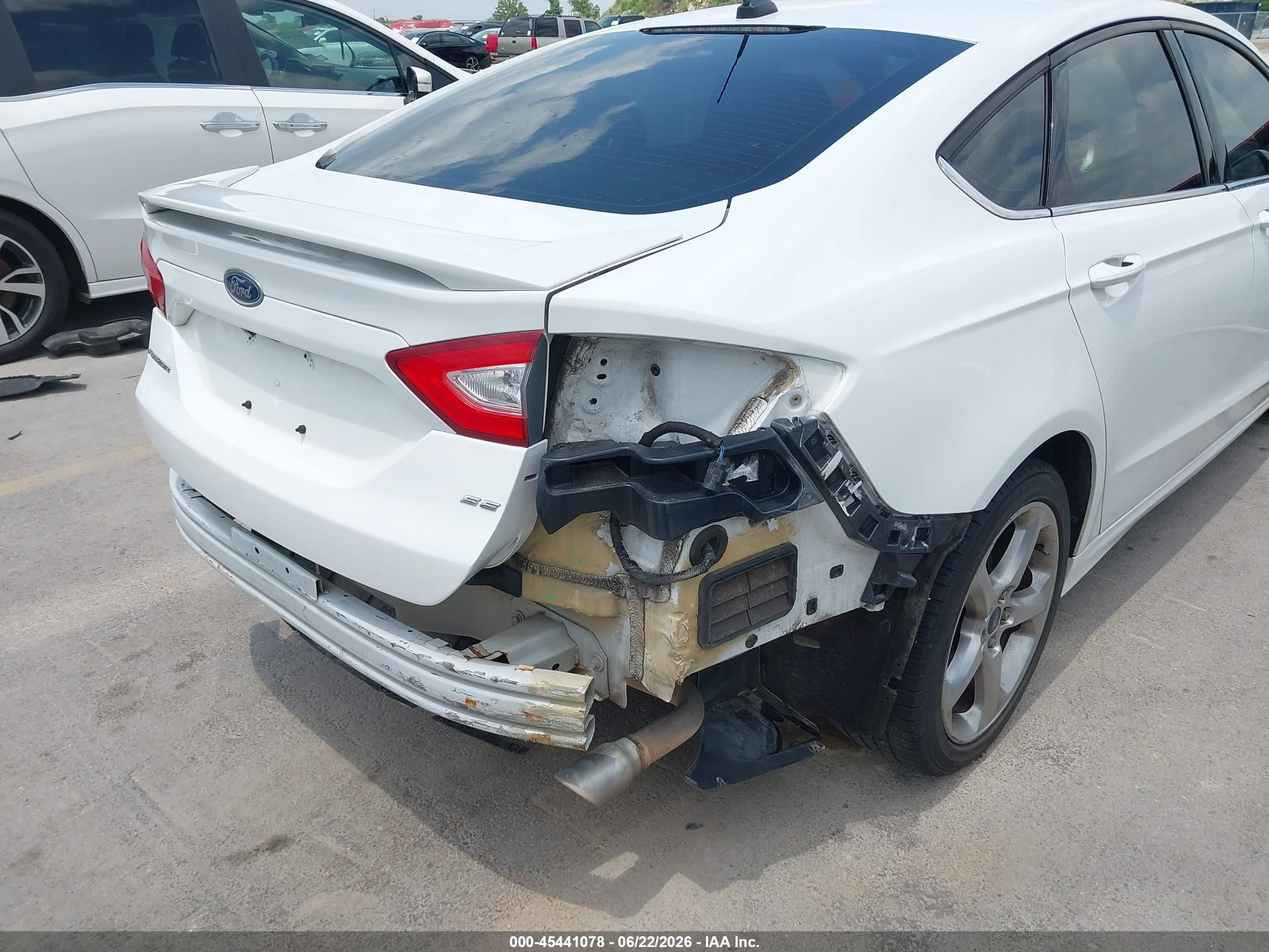 2015 Ford Fusion Se White vin: 3FA6P0H75FR304575