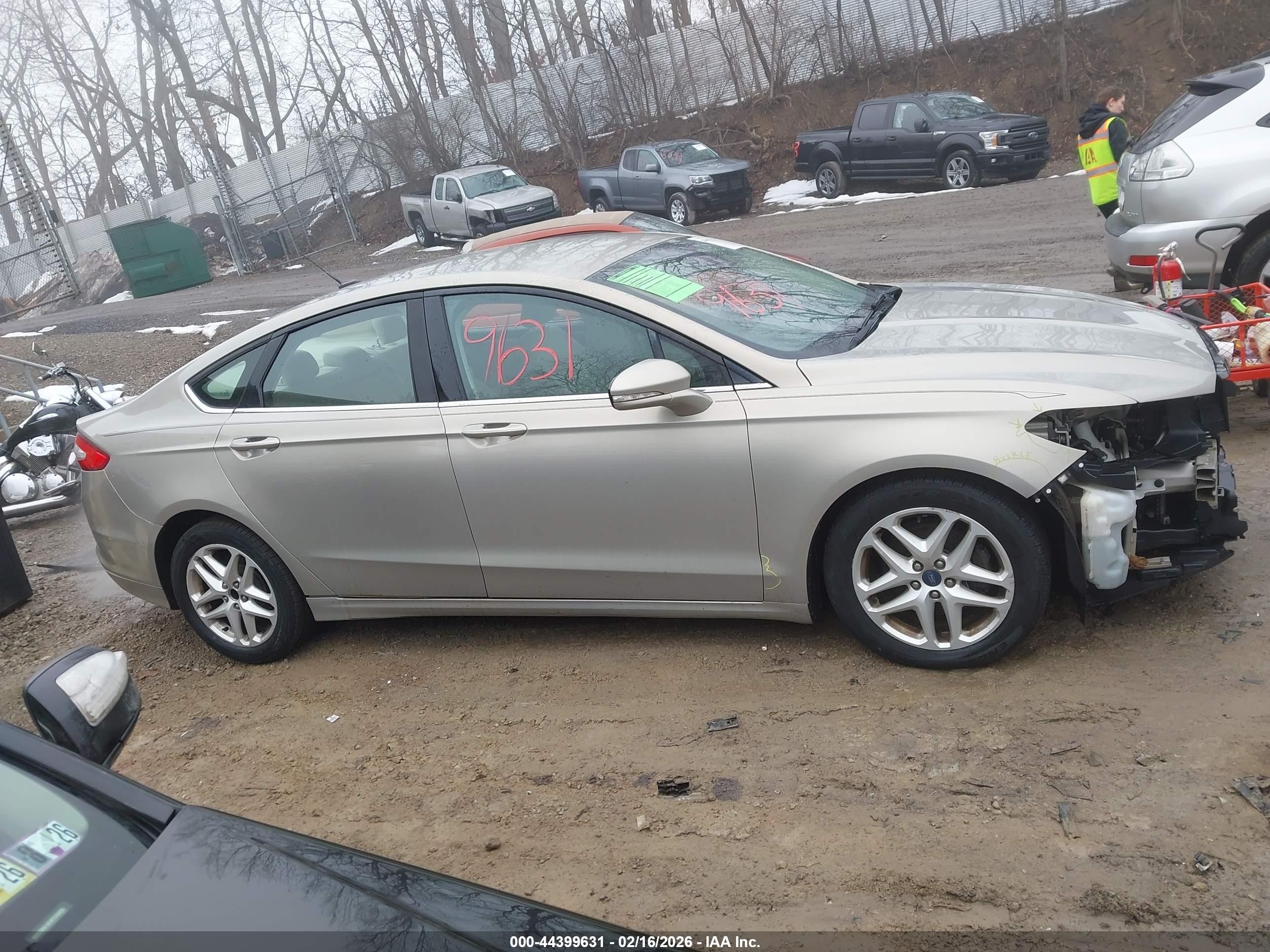 2016 Ford Fusion Se Beige vin: 3FA6P0H75GR199831